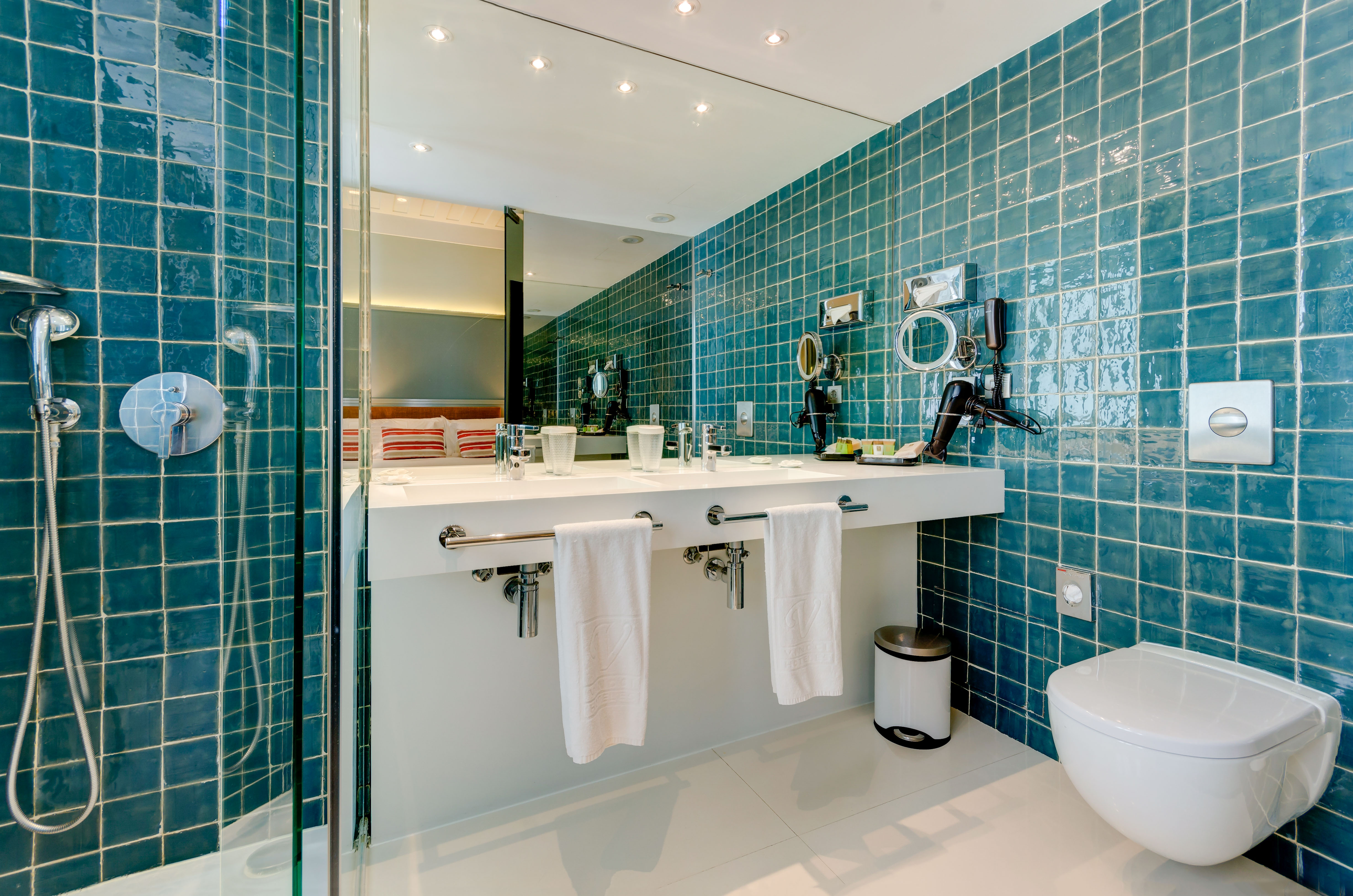 Double or Twin Economy