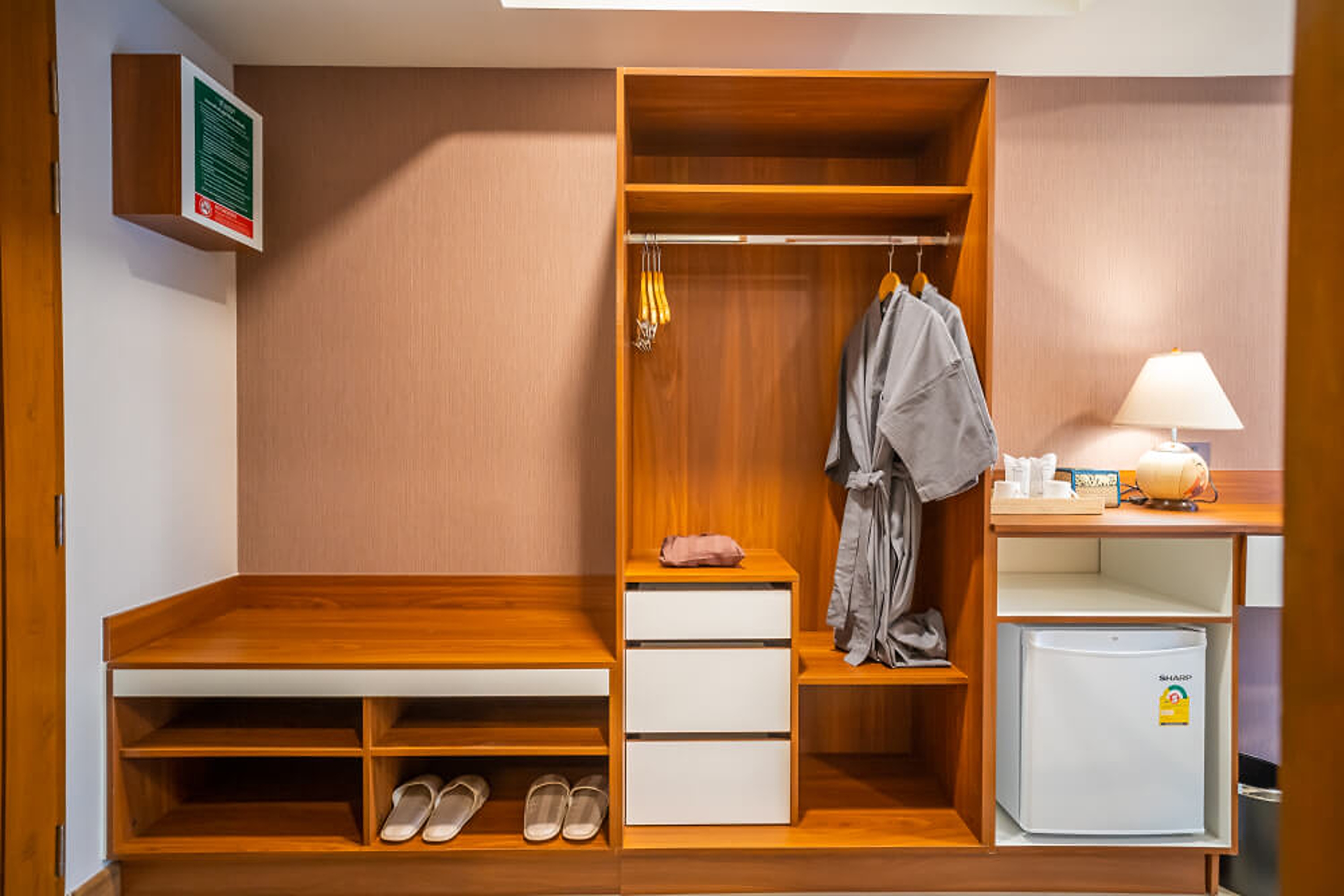 Double Deluxe King Bed