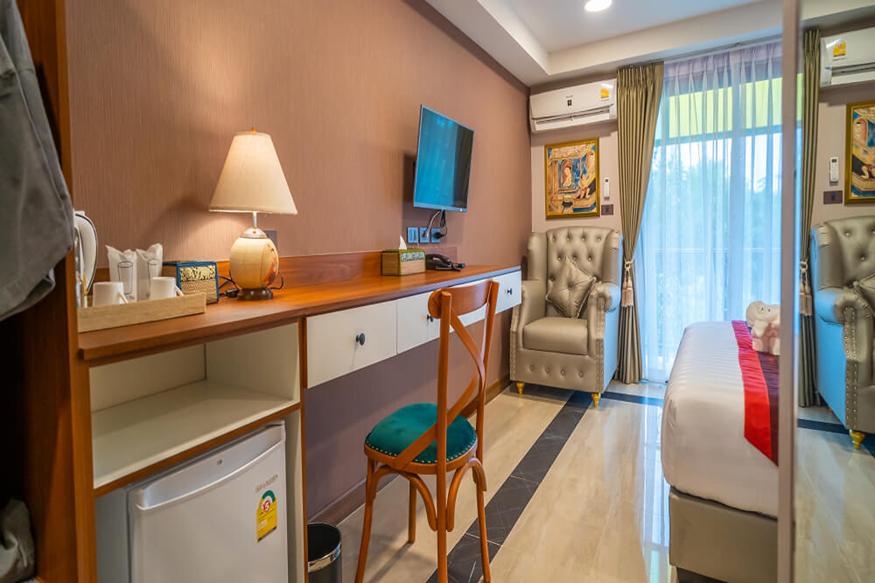 Double Deluxe King Bed