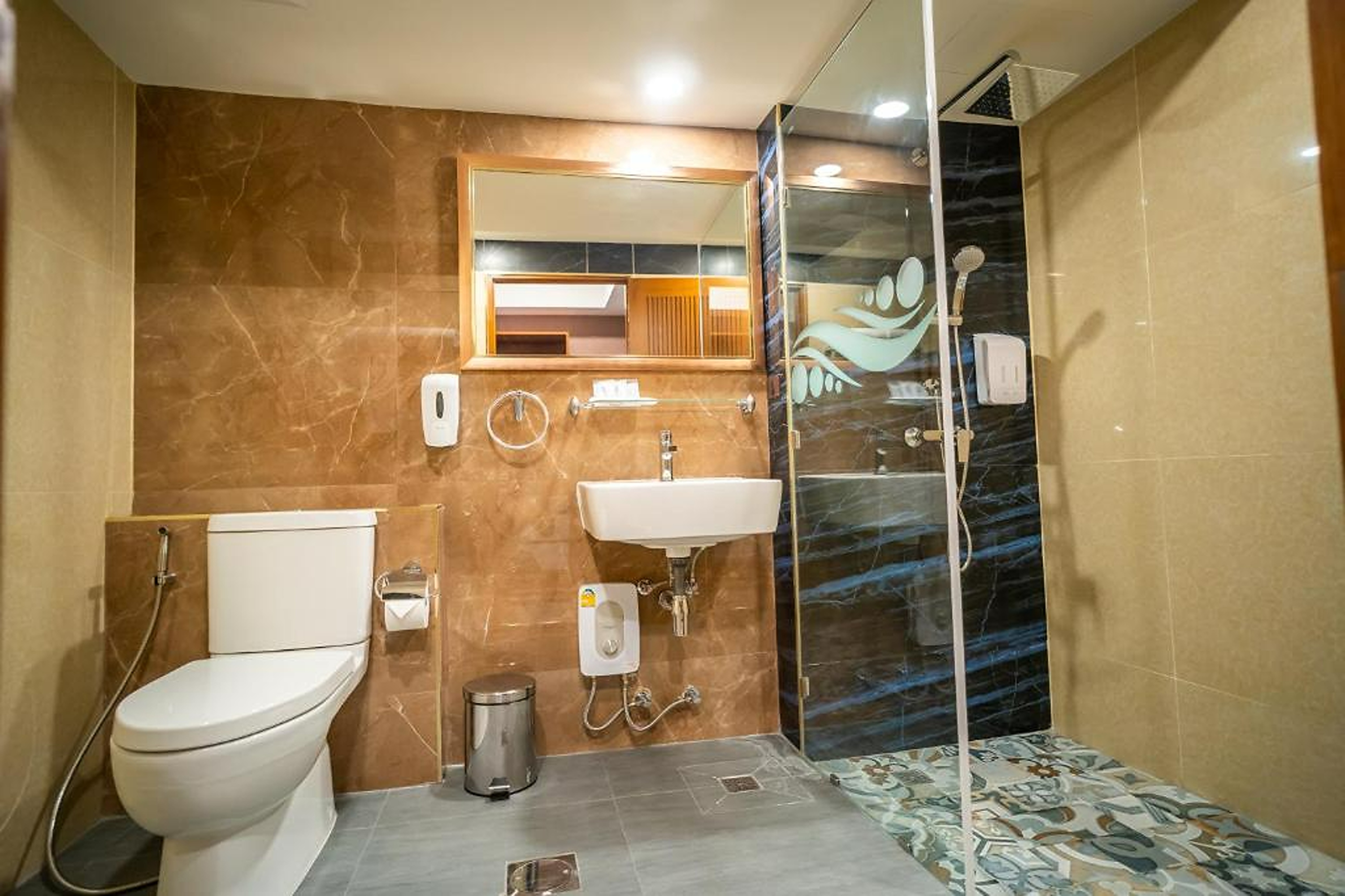 Double Deluxe King Bed