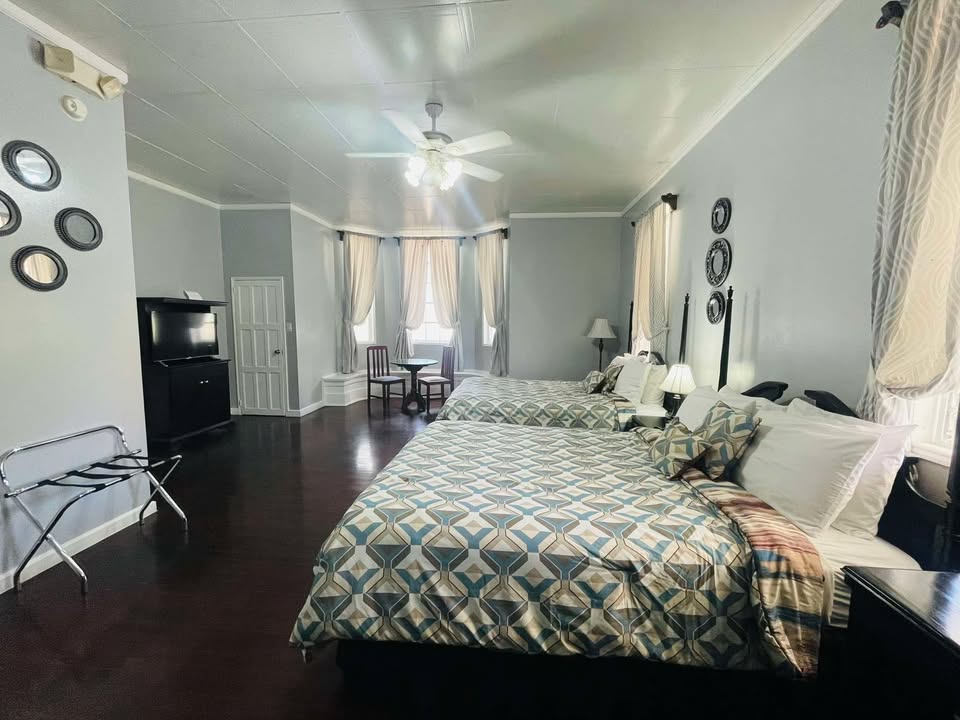 Double Deluxe Two Queen Beds