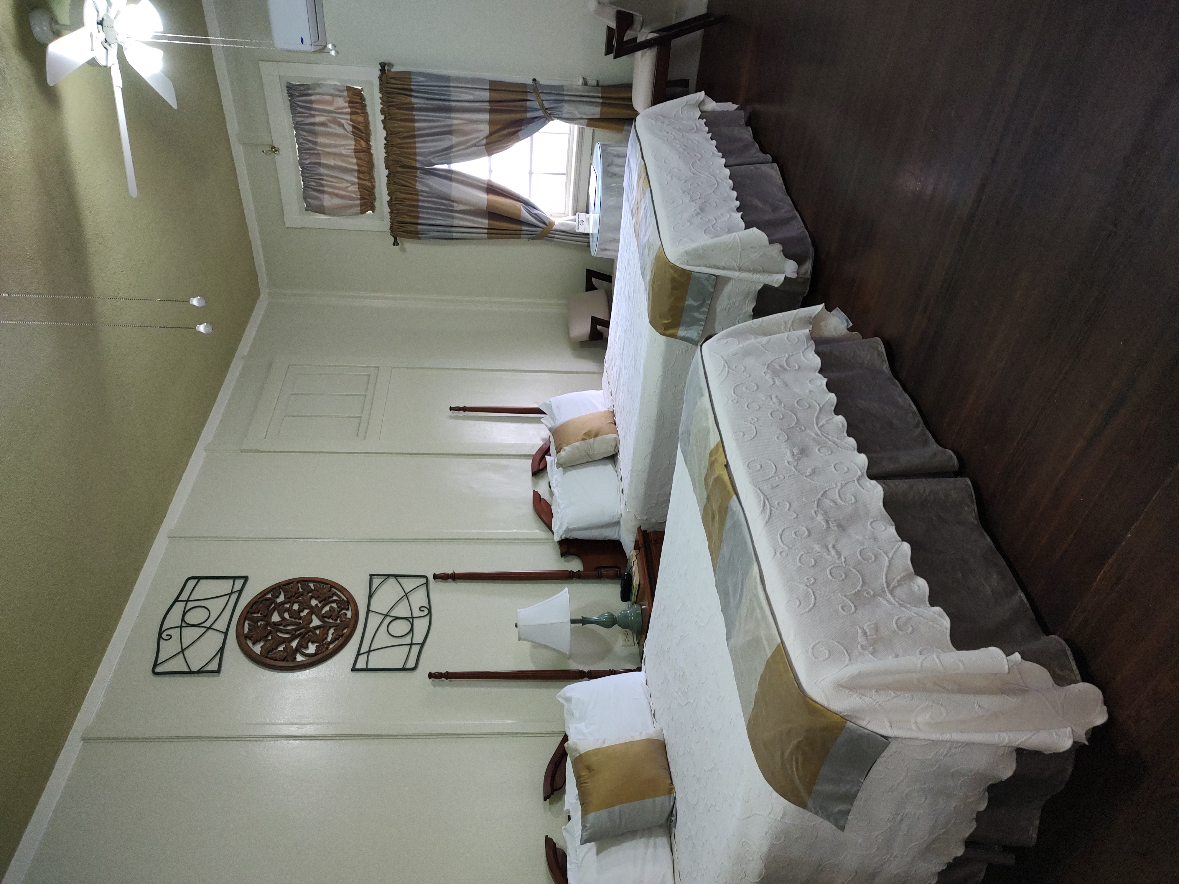 Double Queen Size Bed