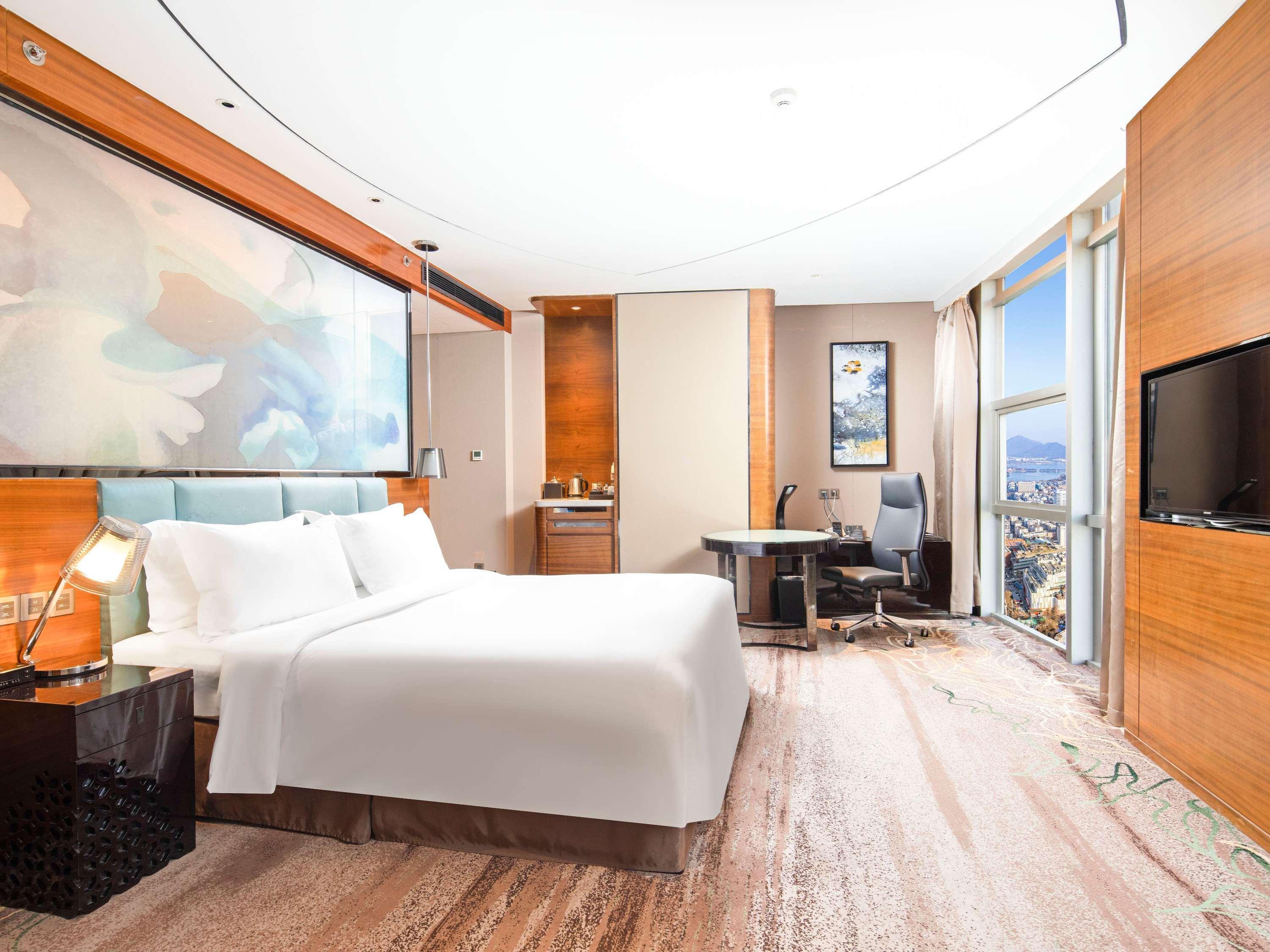 Twin Superior City View