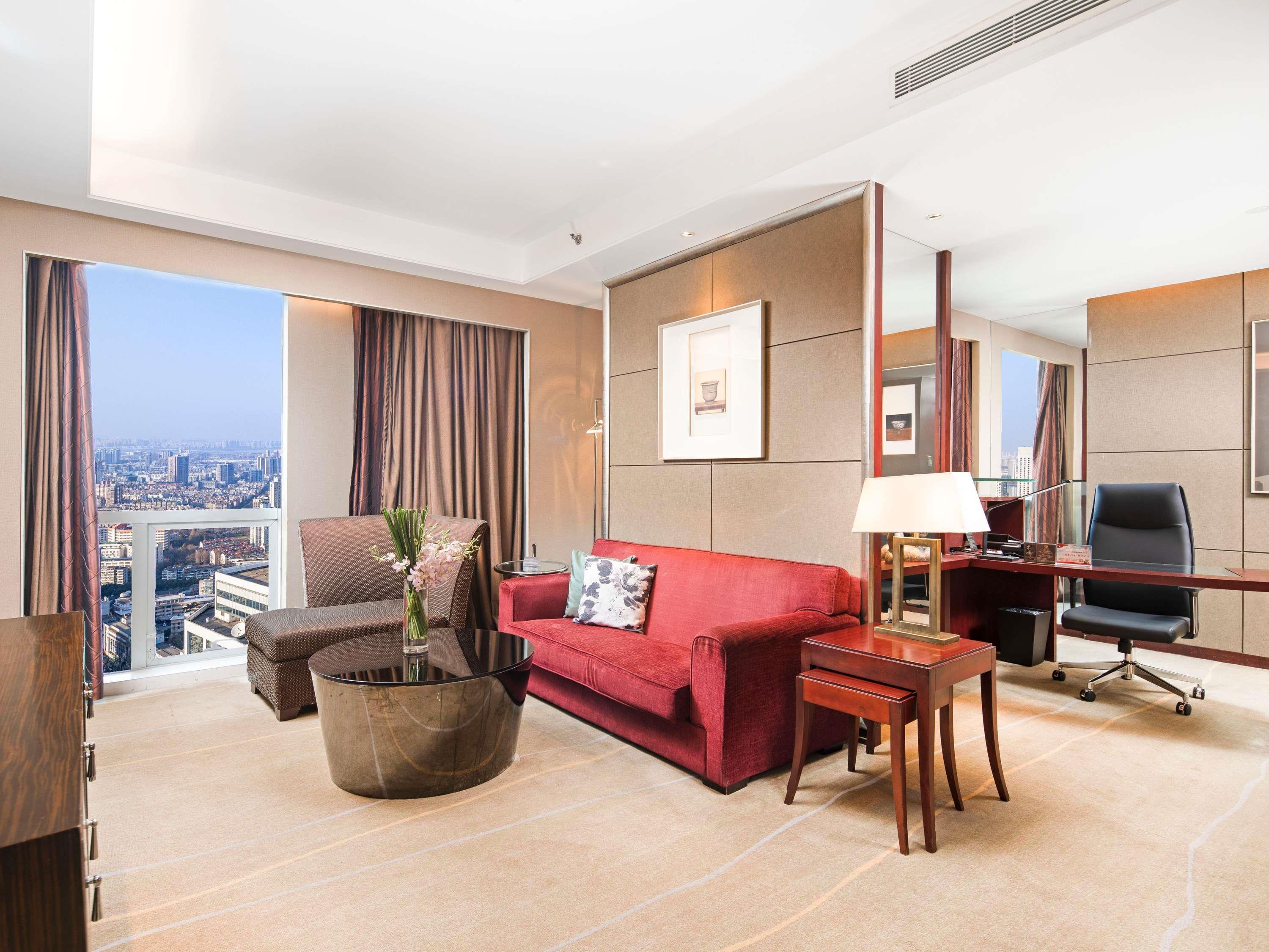 Apartment City View Queen Bed