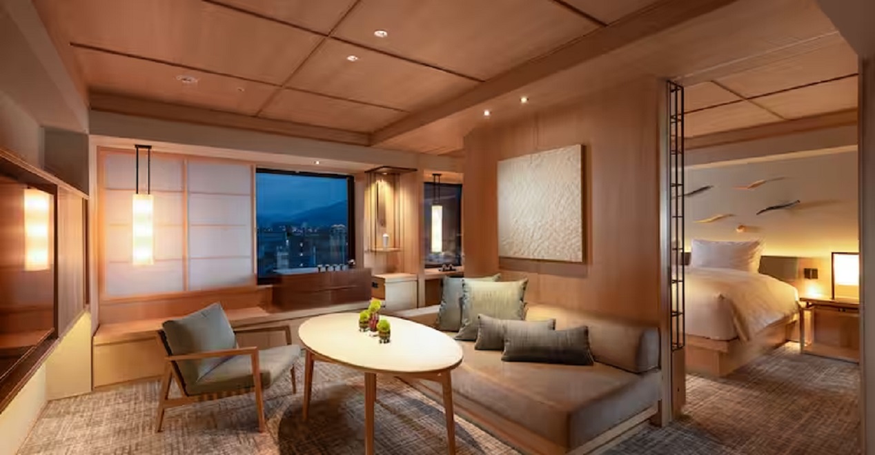 Suite Deluxe King Bed