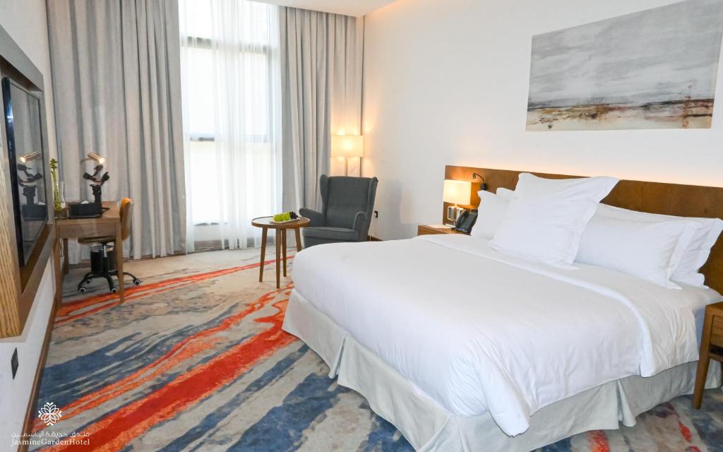 Double Deluxe One Bed