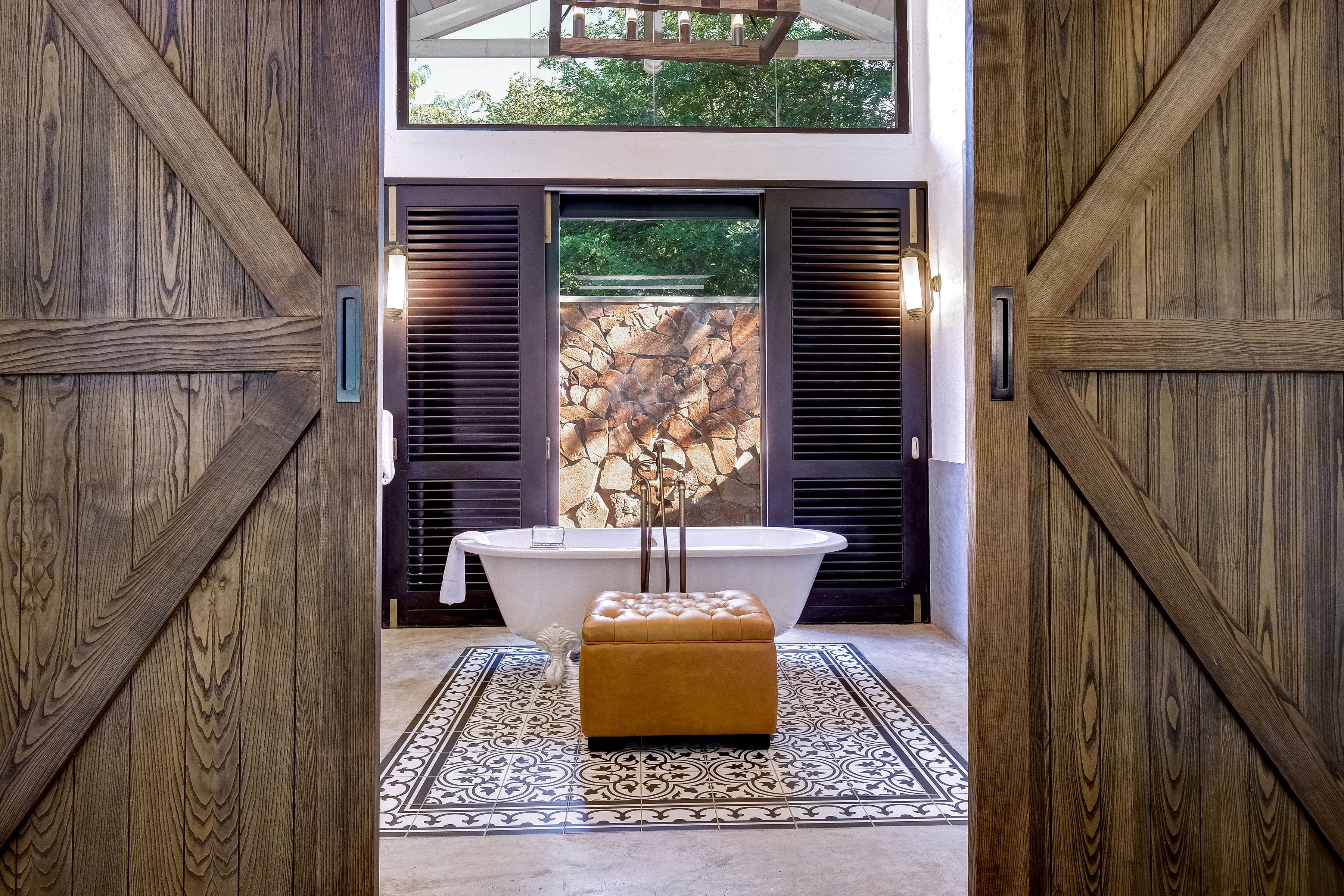 Double Deluxe King Bed