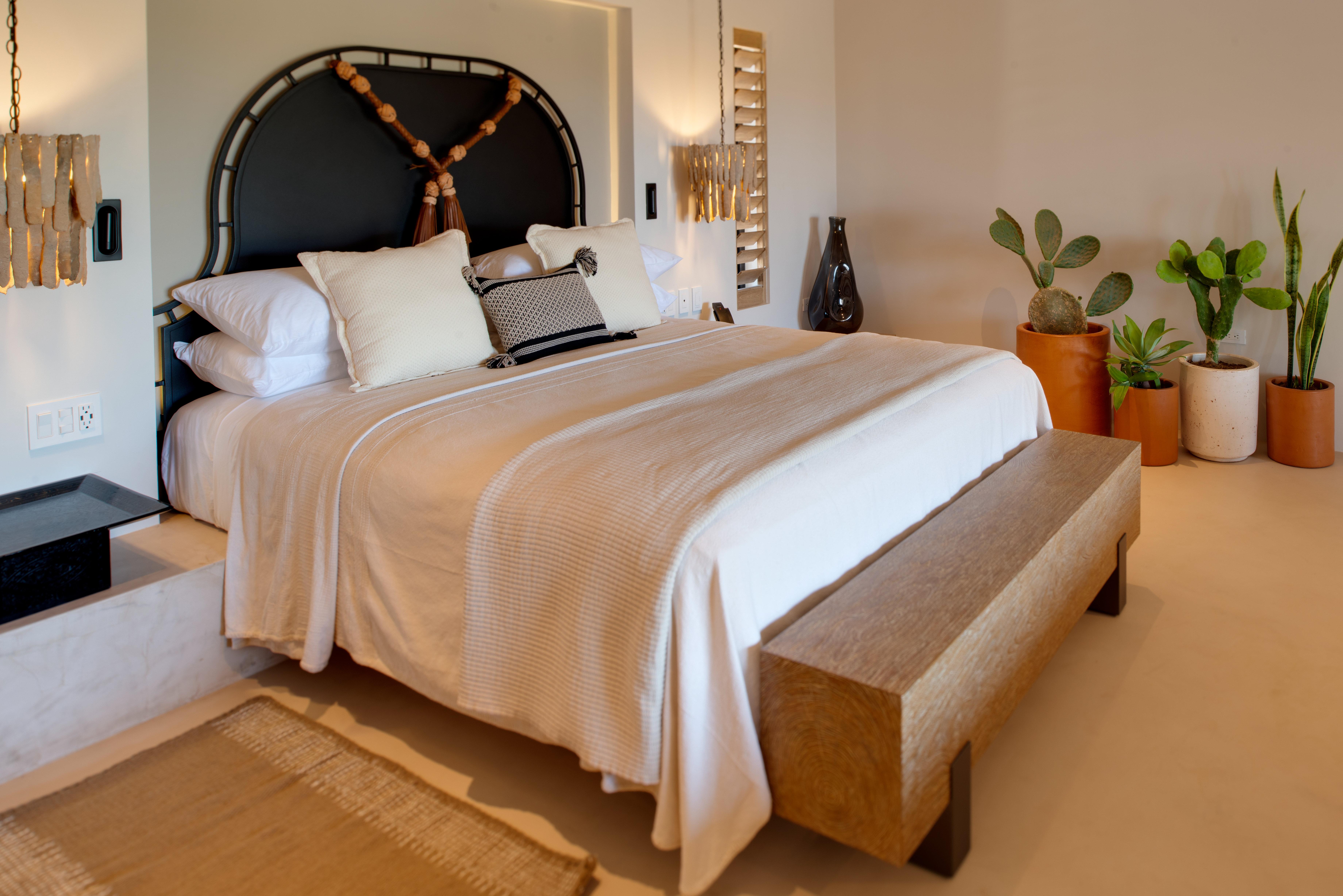 Suite Ocean View King Bed