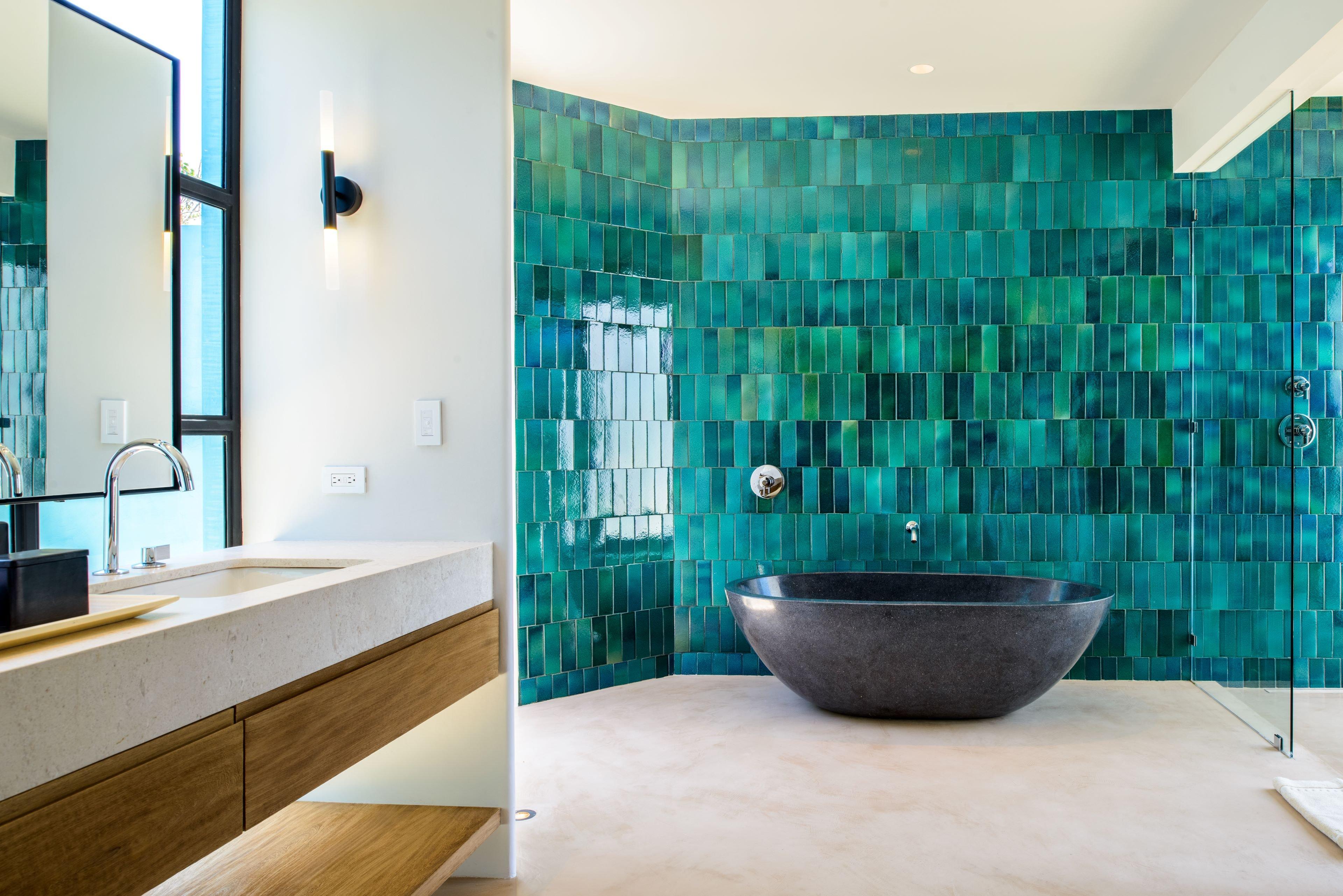 Suite Ocean Front King Bed