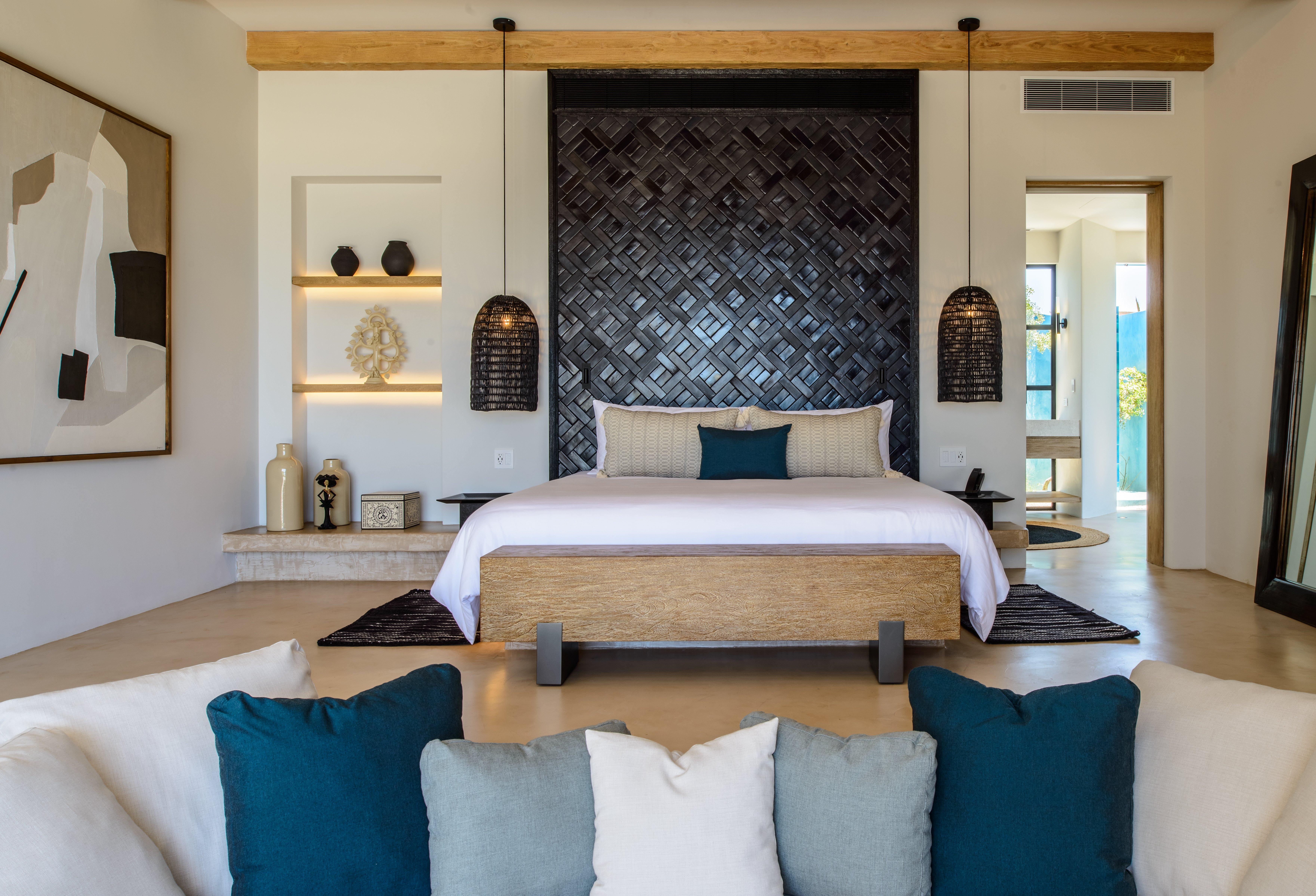 Suite Ocean Front King Bed