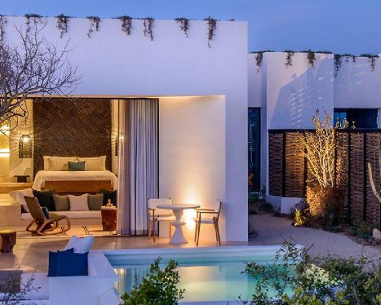 Suite Ocean Front King Bed