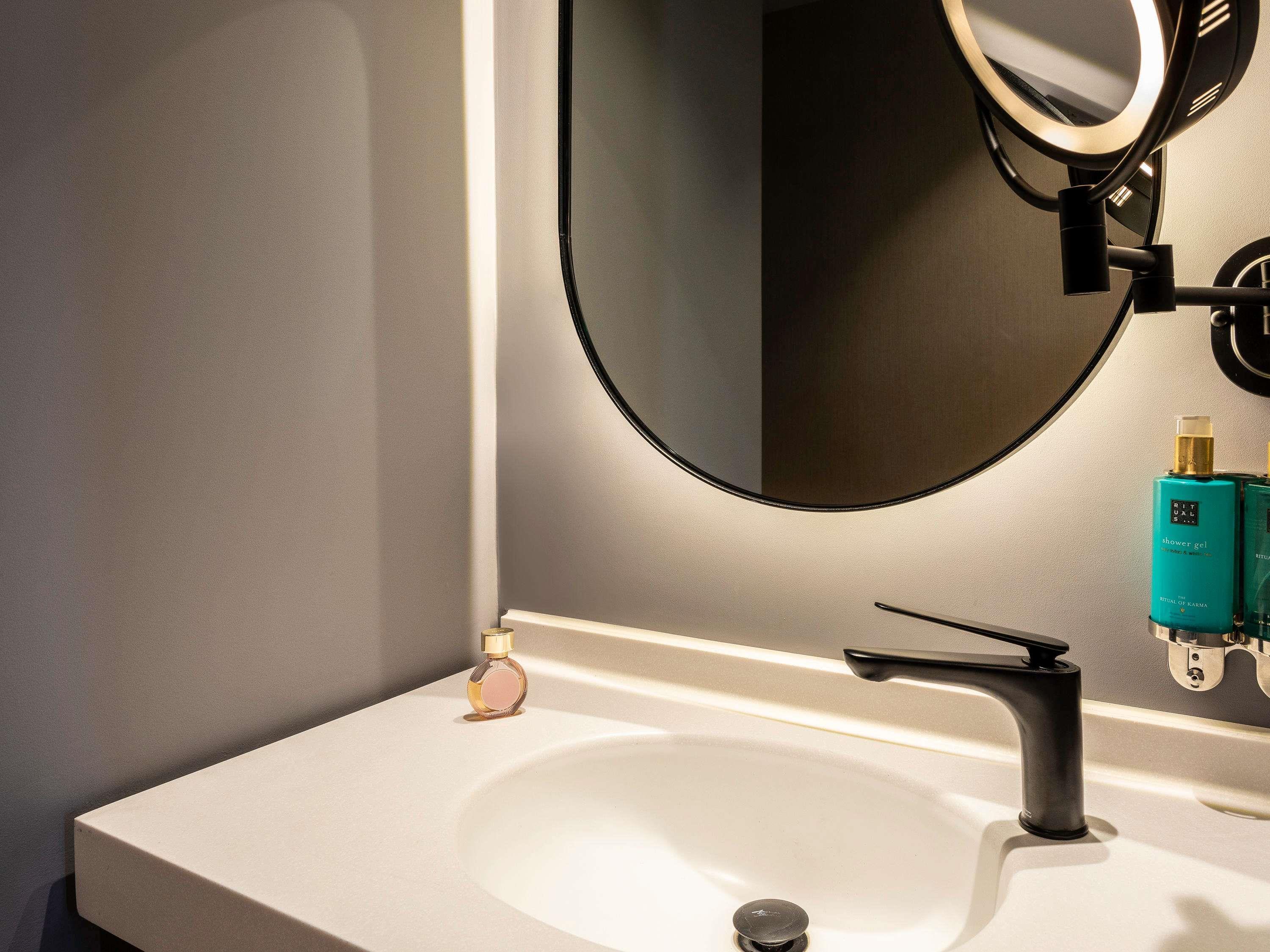 Double Accessible Superior