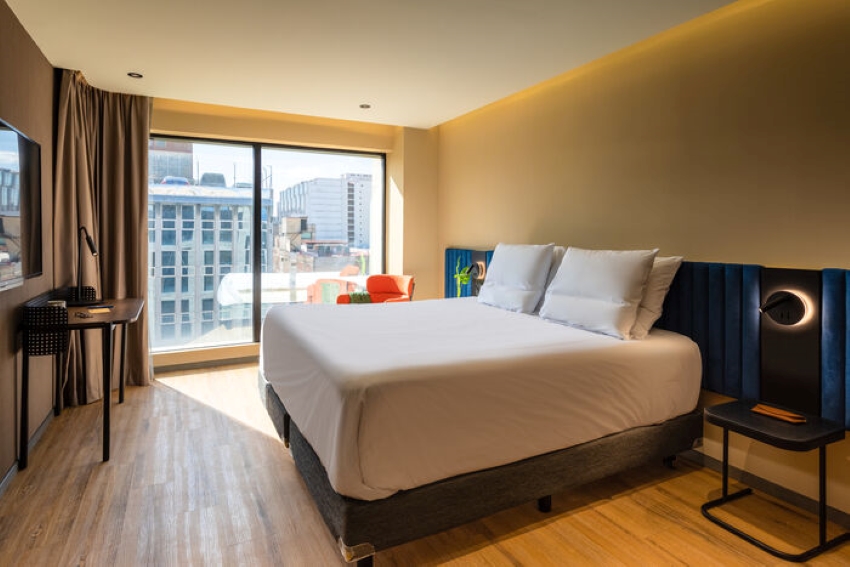 Double Executive King Bed