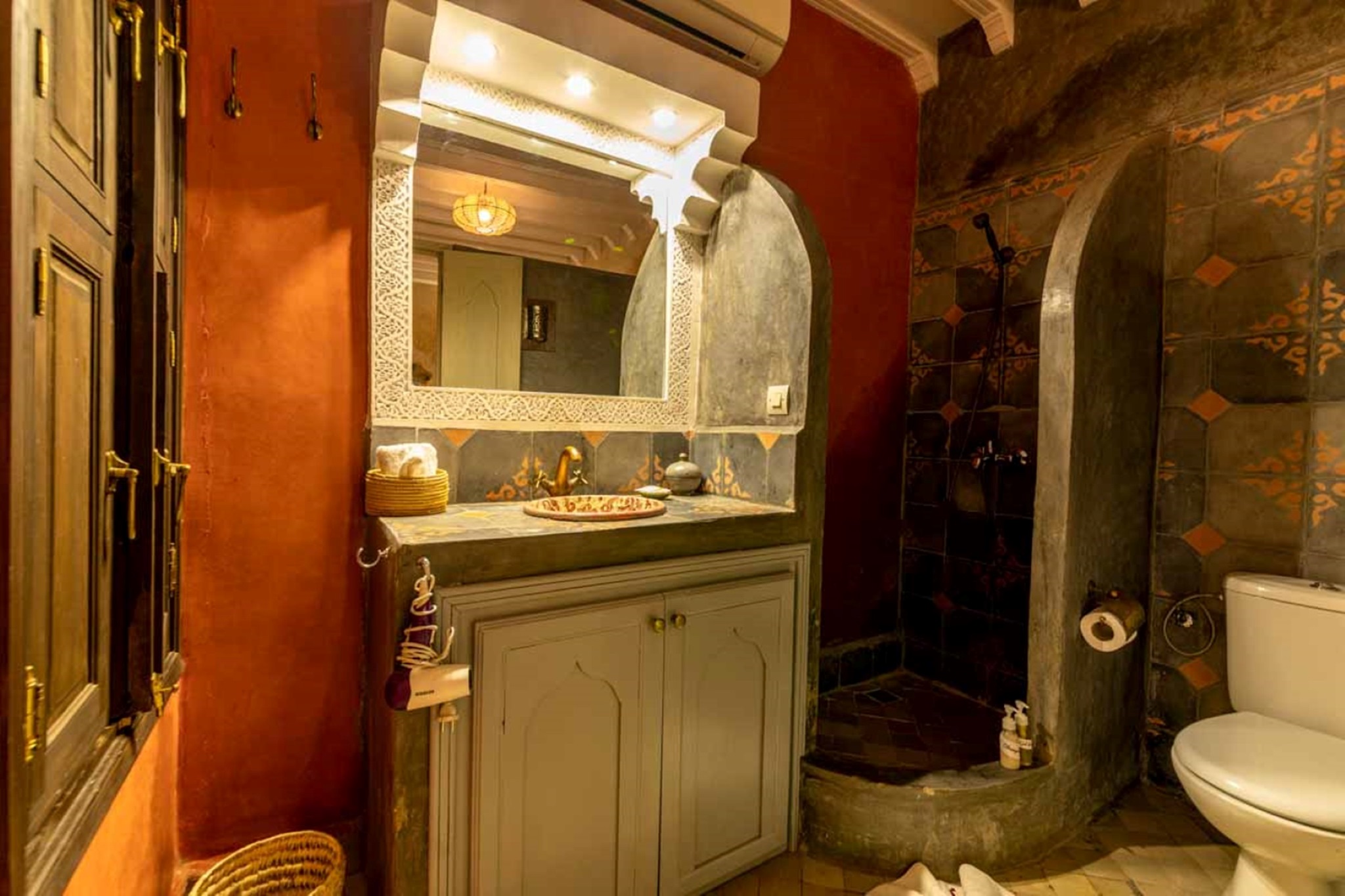 Double Deluxe One Bed