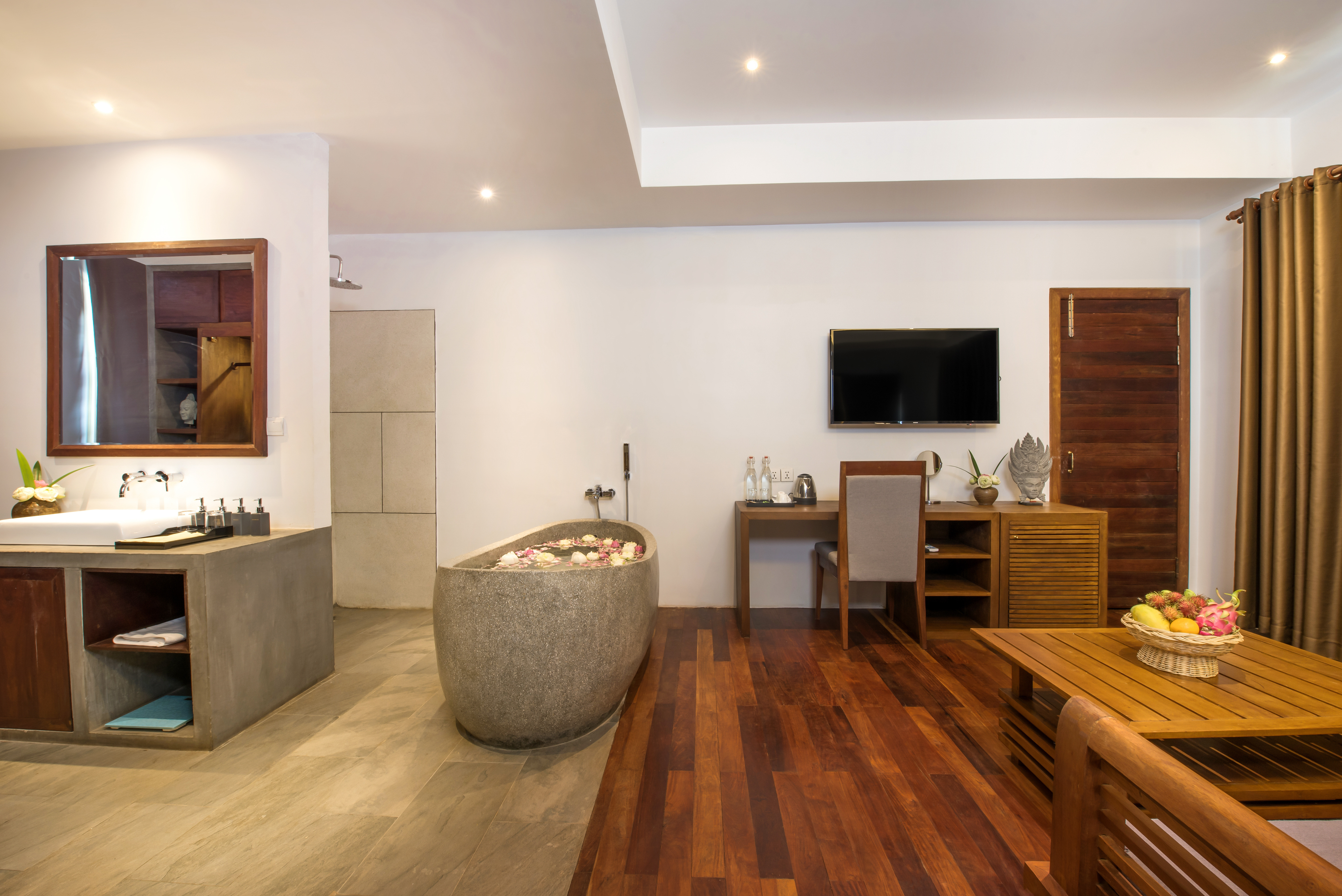 Family Room Connecting Room