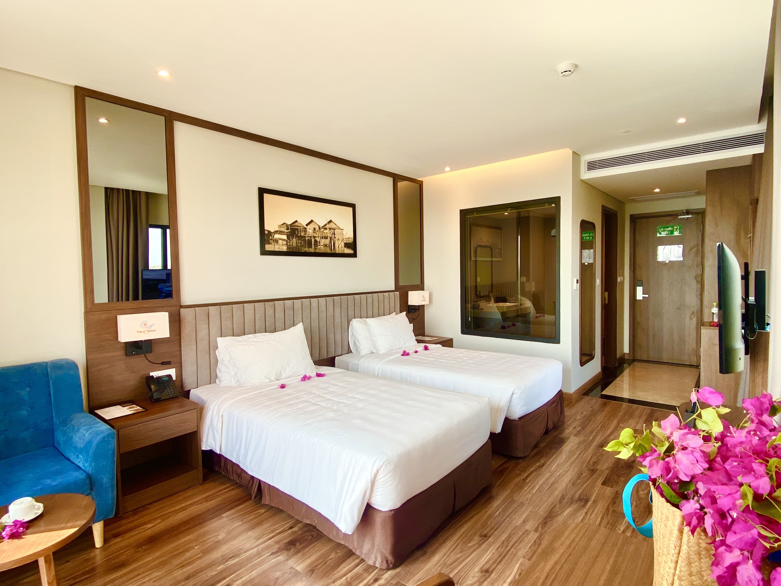 Triple Deluxe Sea View with Balcony