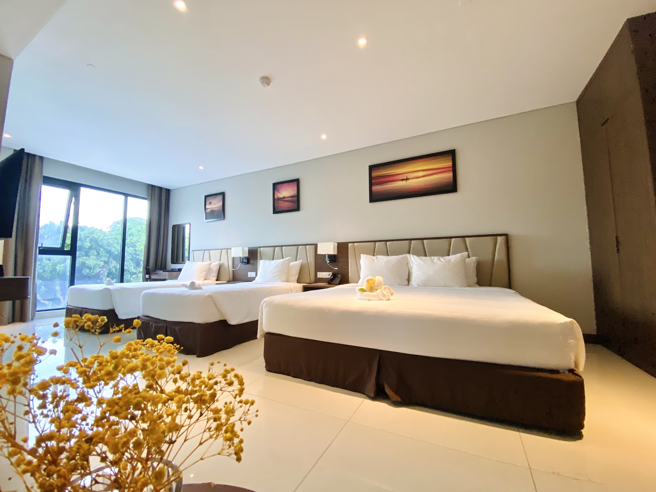 Family Room Superior