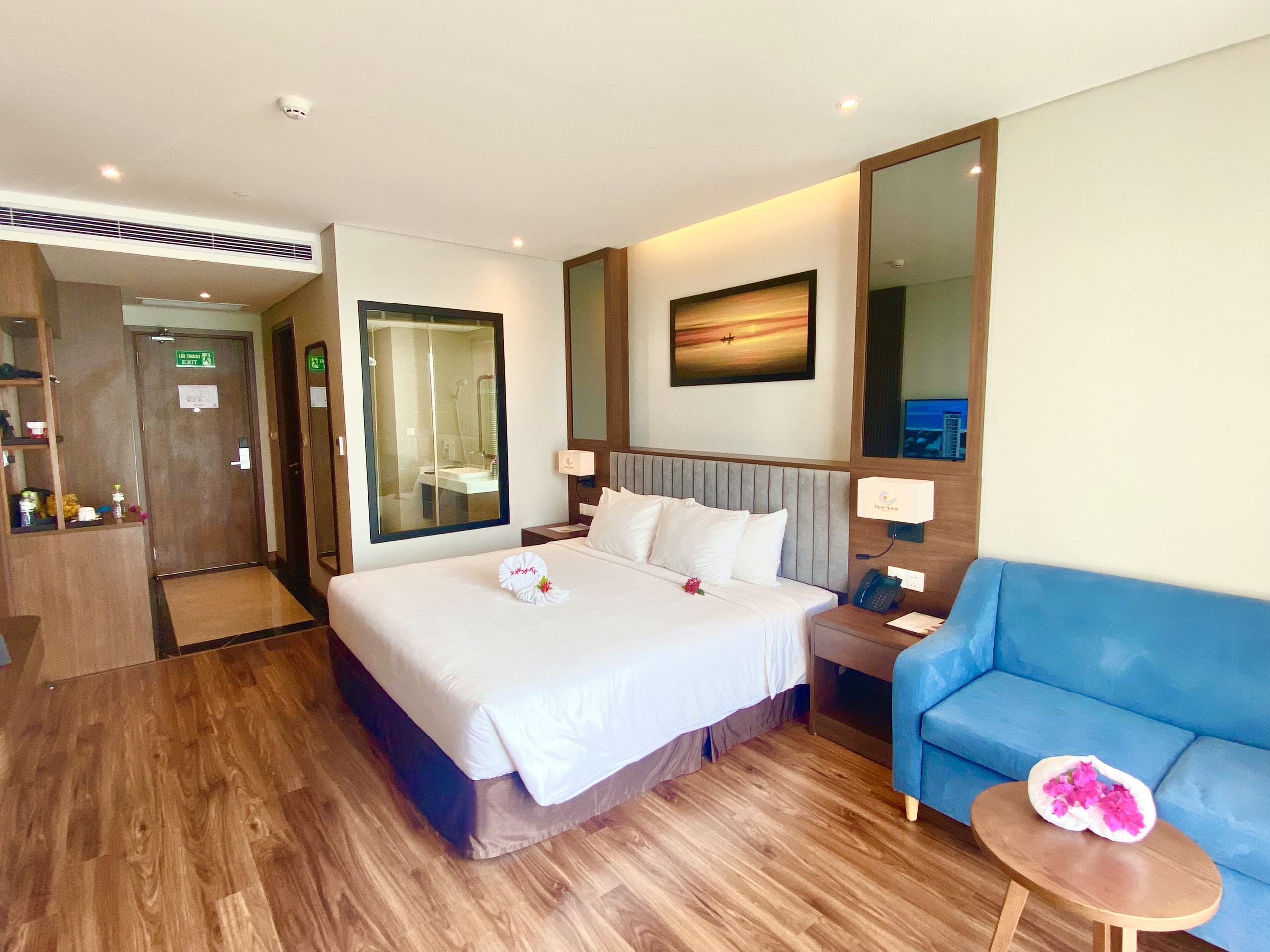 Family Room Connecting Room