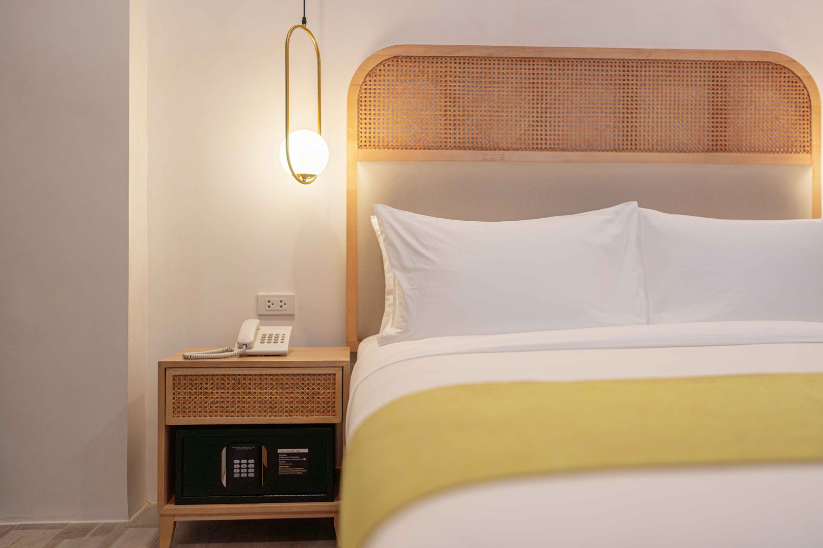 Double Deluxe Queen Bed