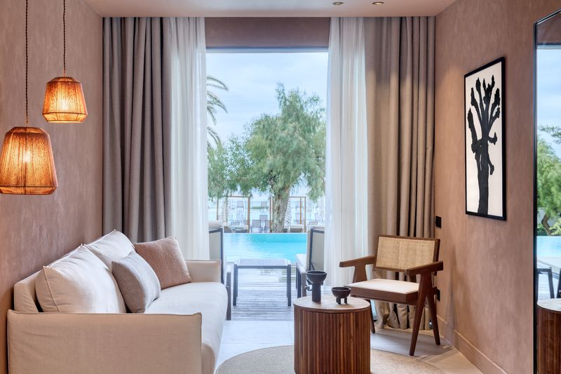 Family Room Standard