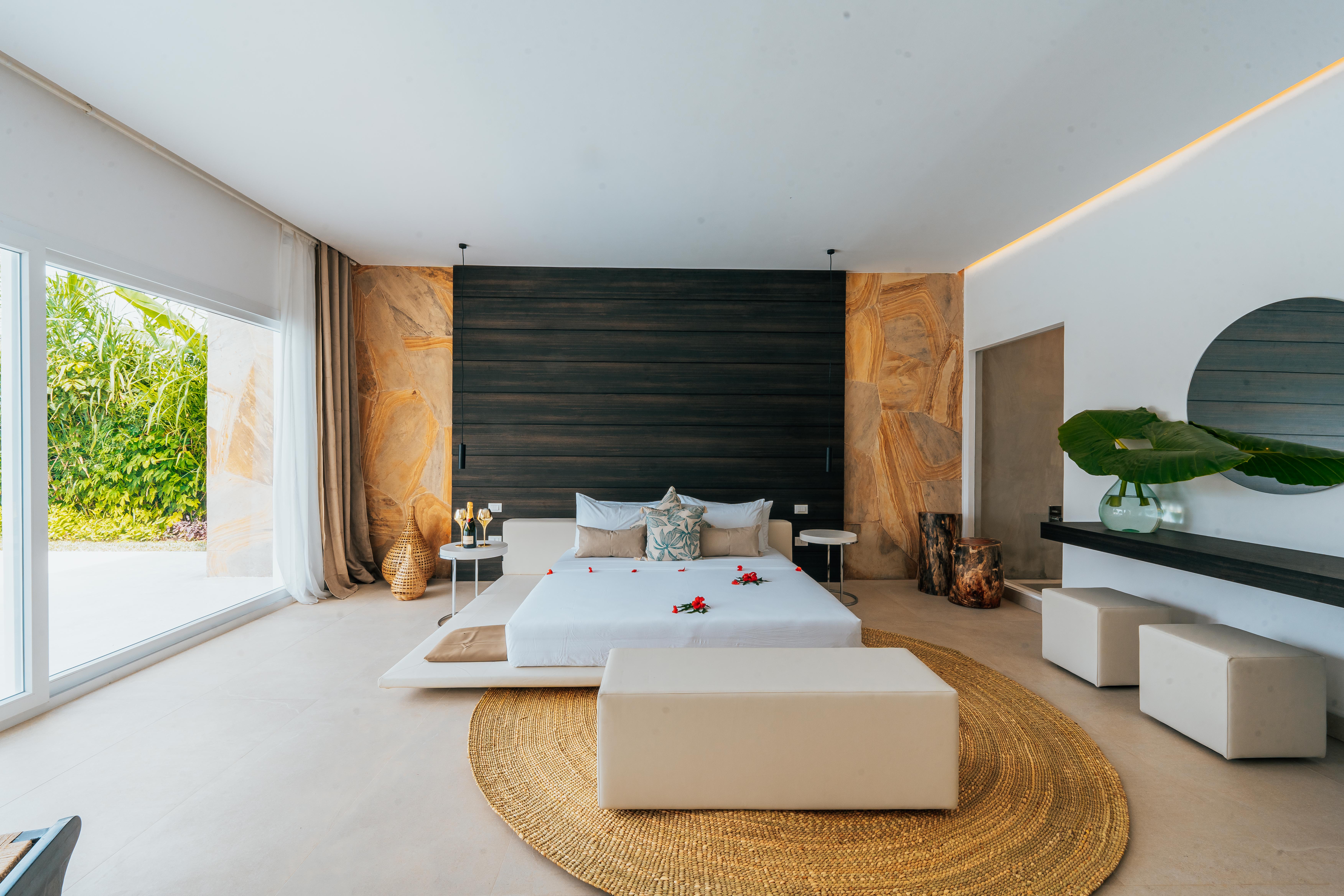 Villa Three Bedrooms Three Bathrooms