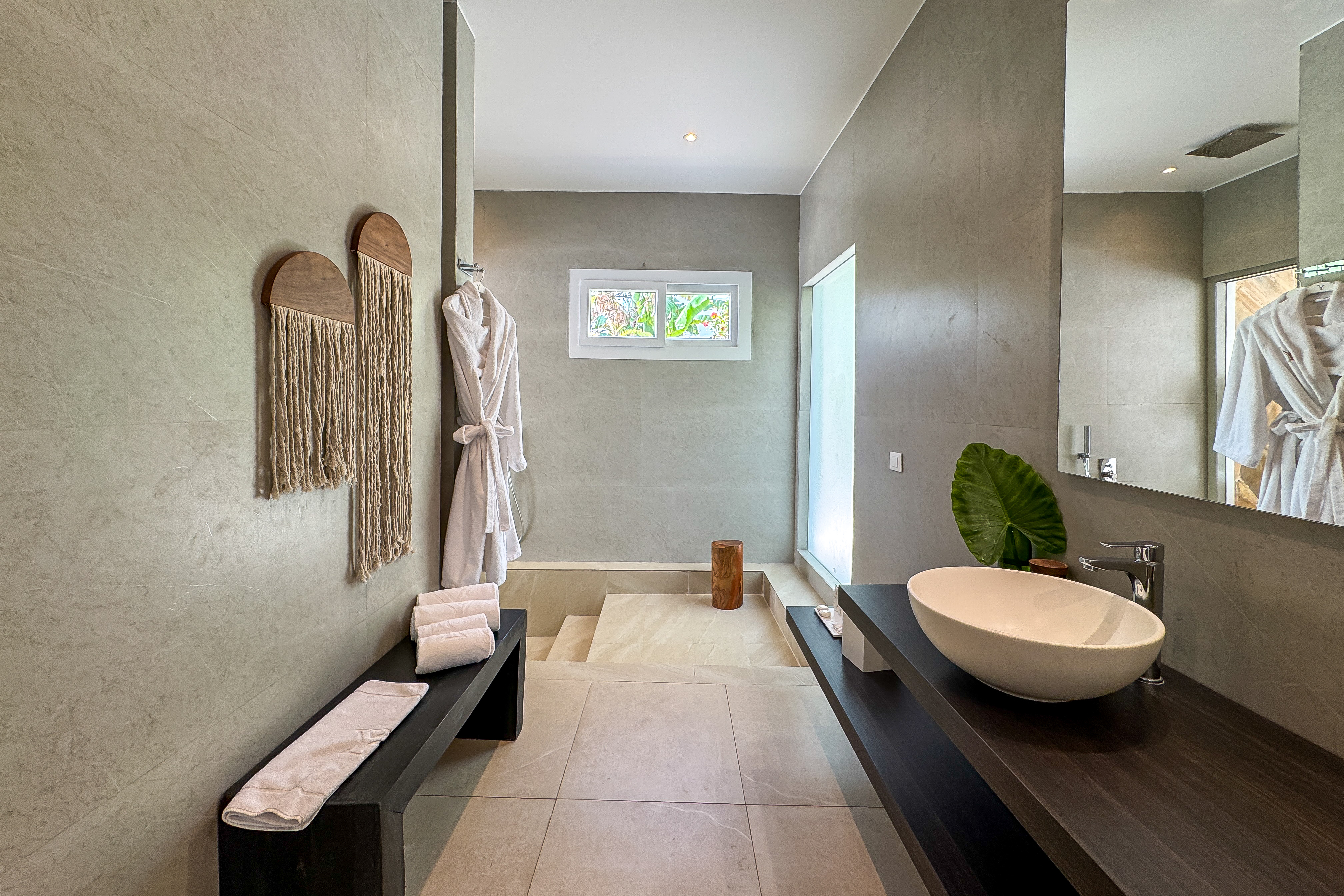 Villa Three Bedrooms Three Bathrooms