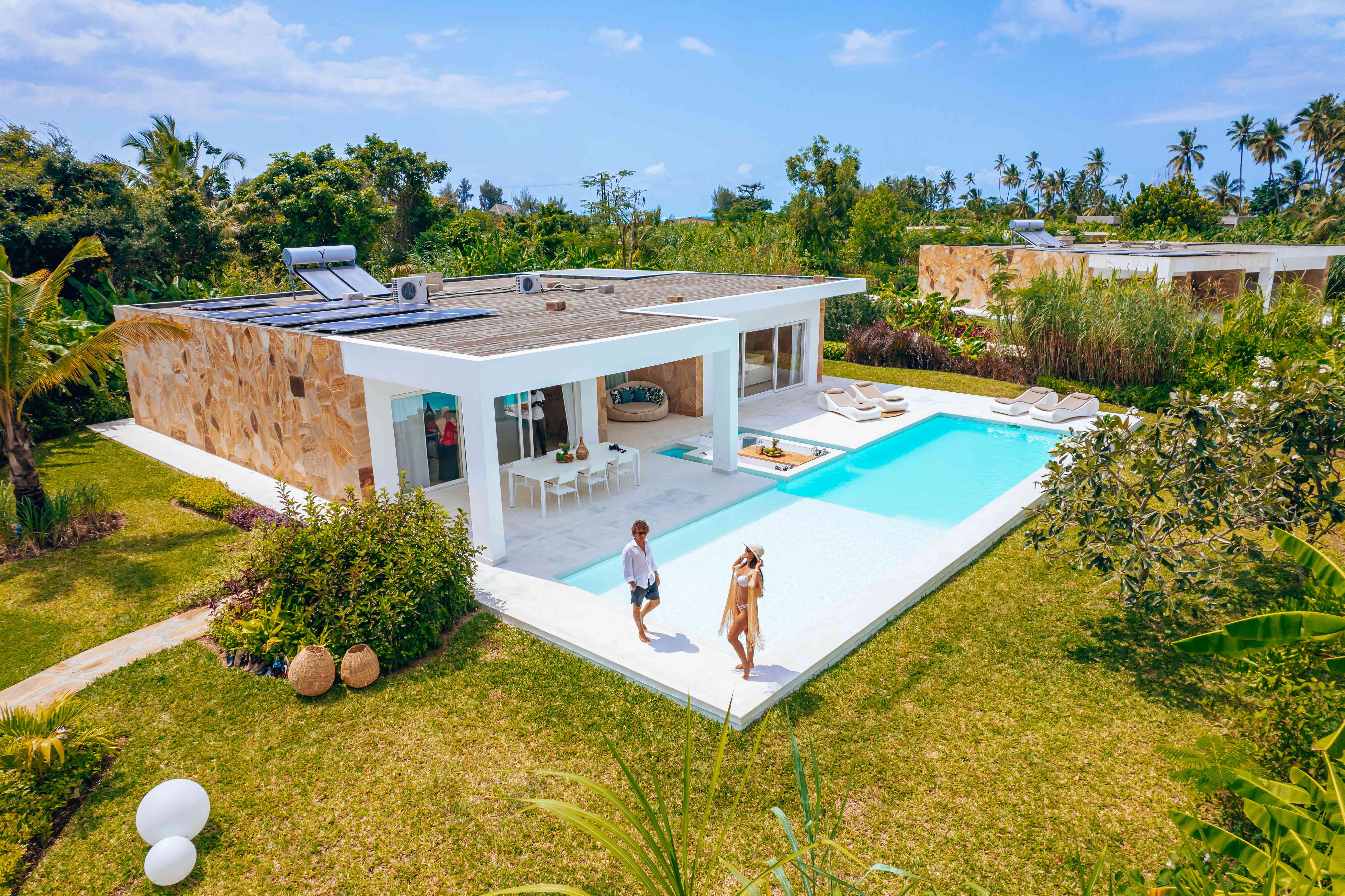 Villa Three Bedrooms Three Bathrooms