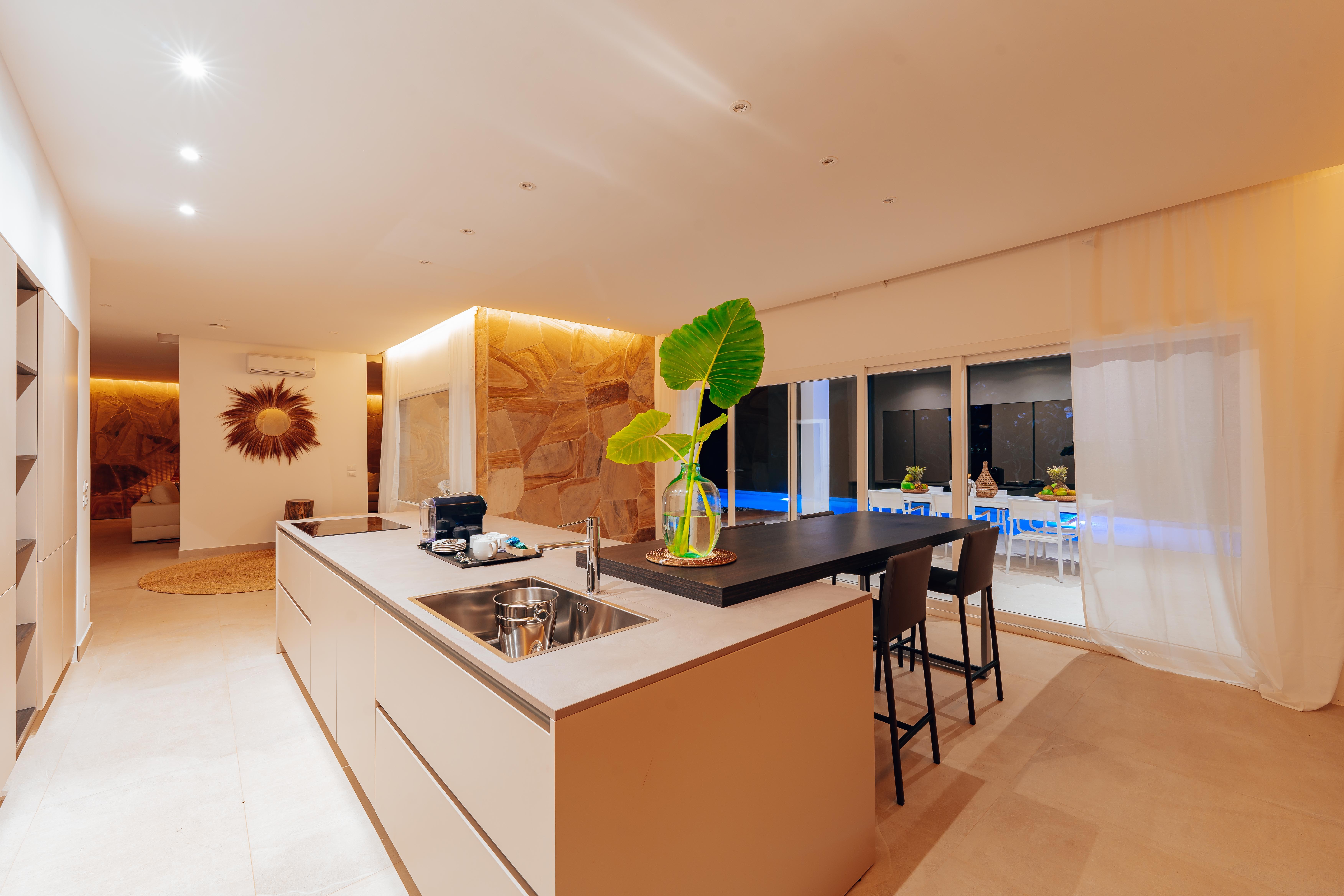 Villa Three Bedrooms Three Bathrooms