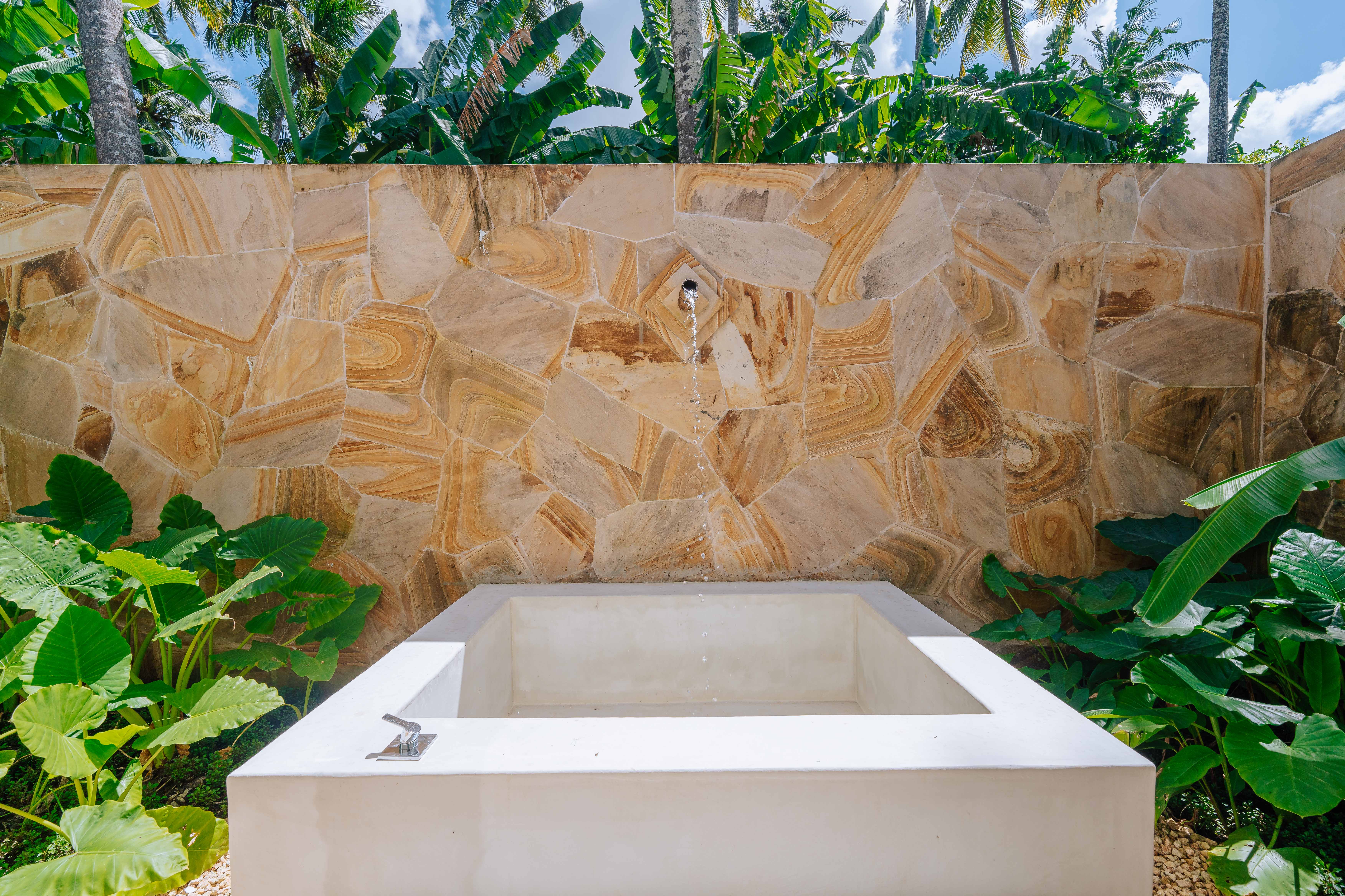 Villa Garden View King Bed