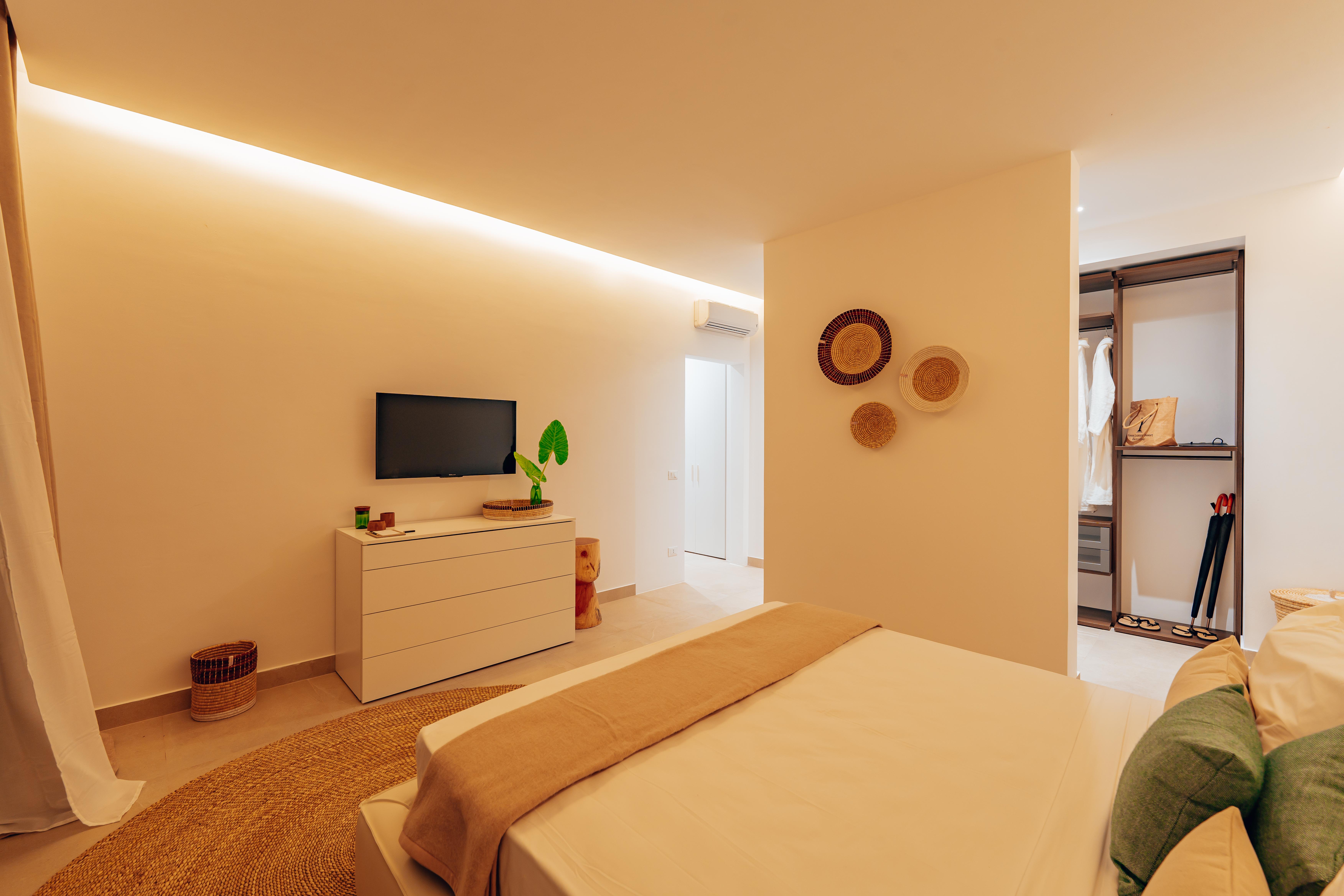 Villa Three Bedrooms Three Bathrooms