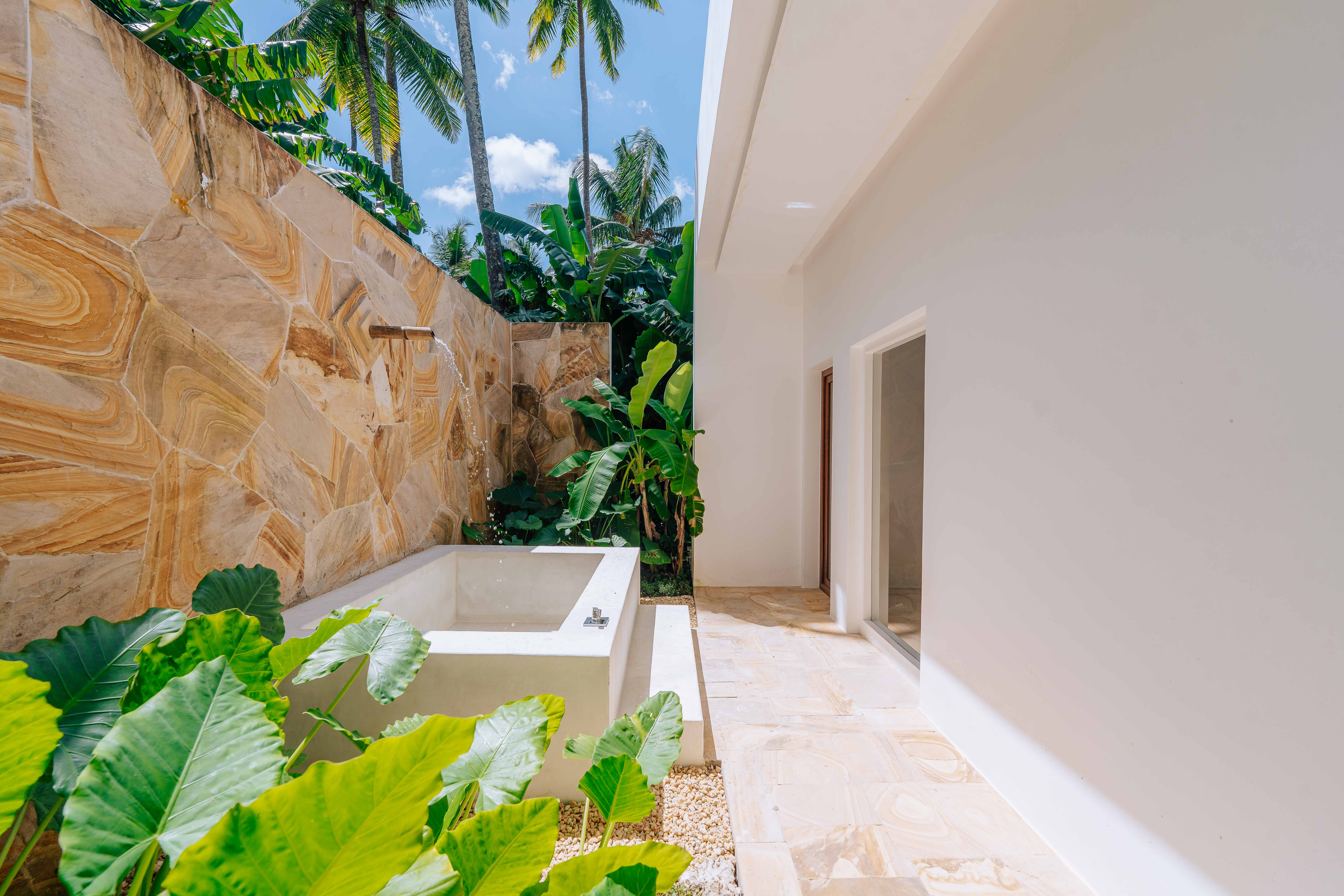 Villa Garden View King Bed