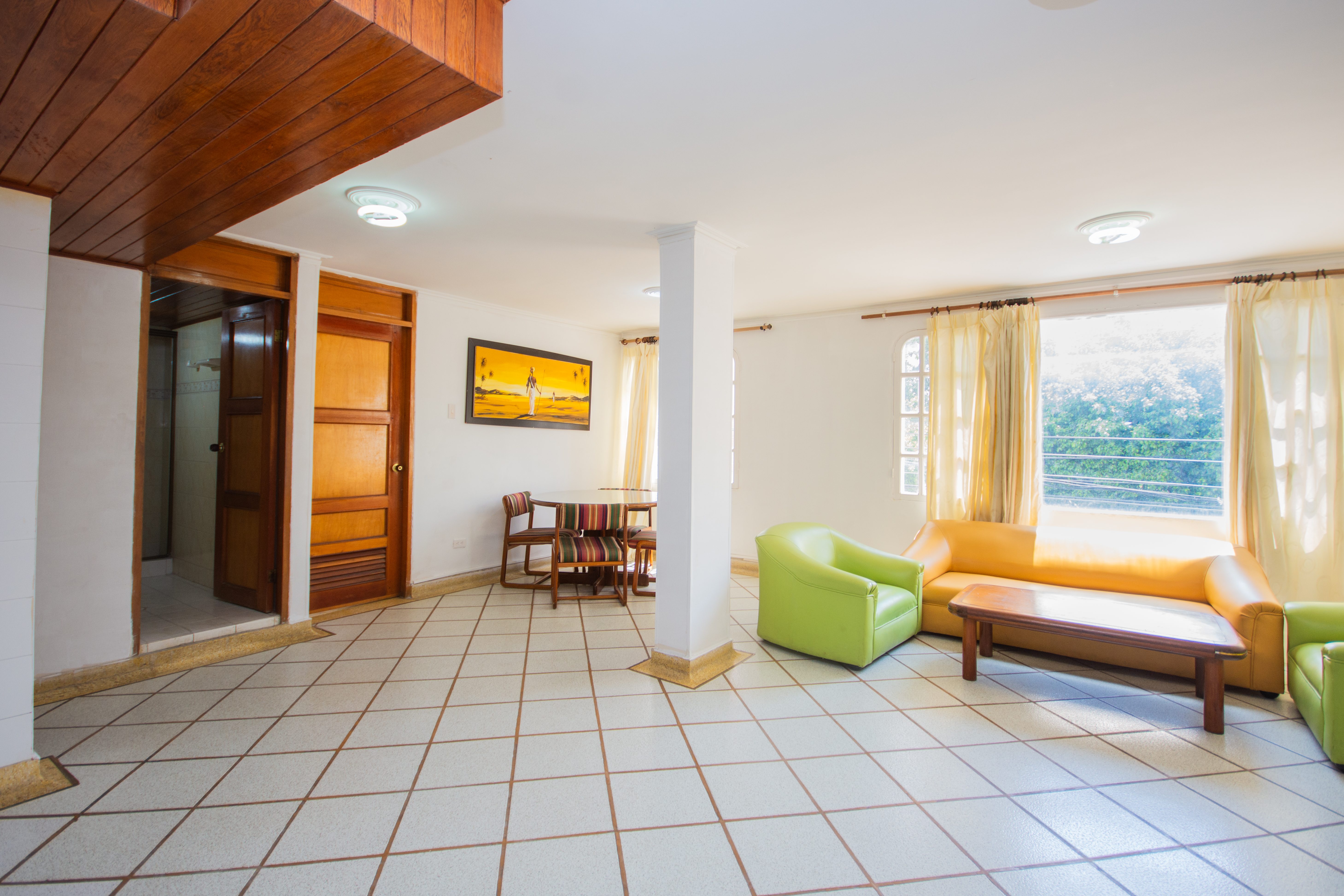 Apartment Capacity 8