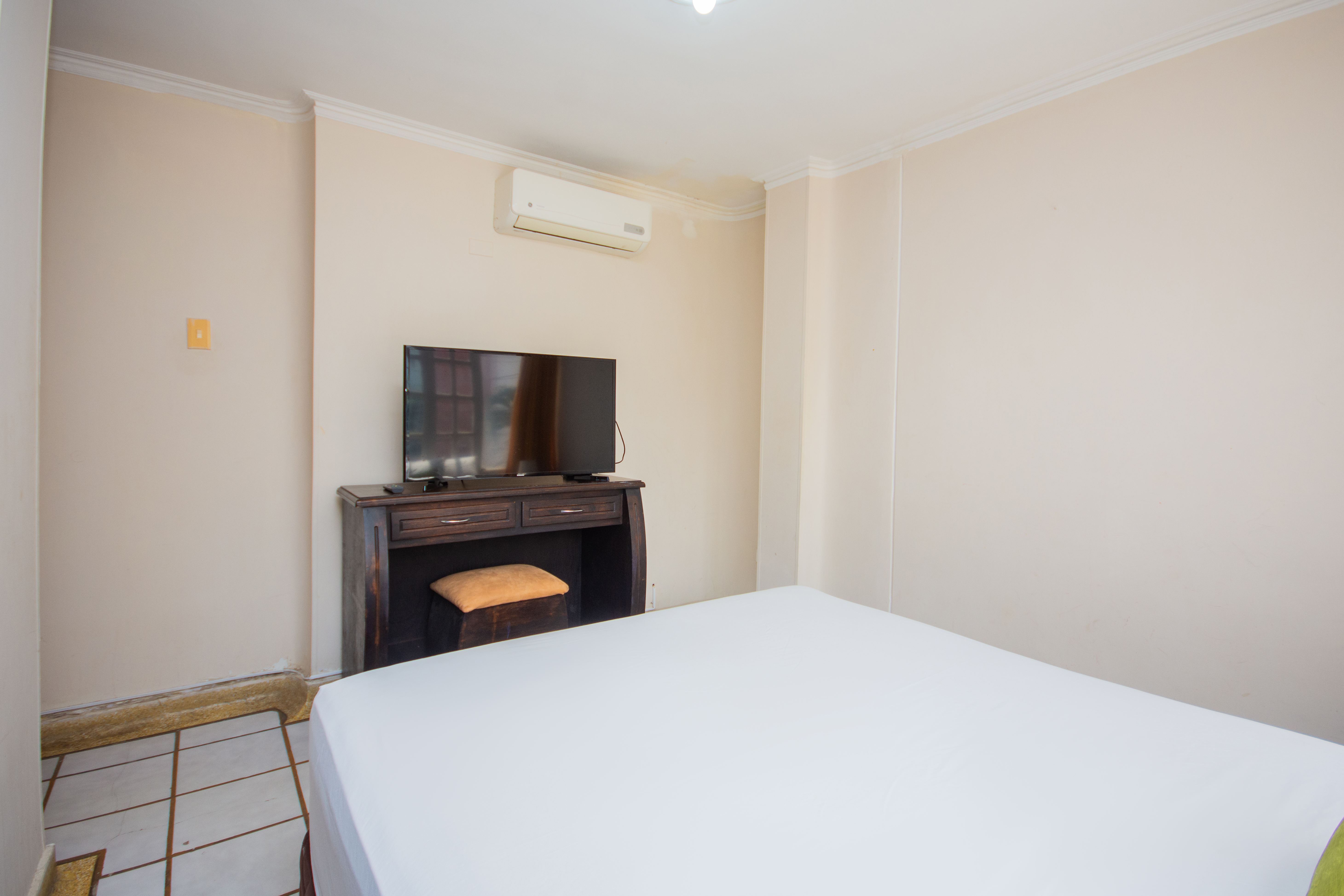 Apartment Capacity 8