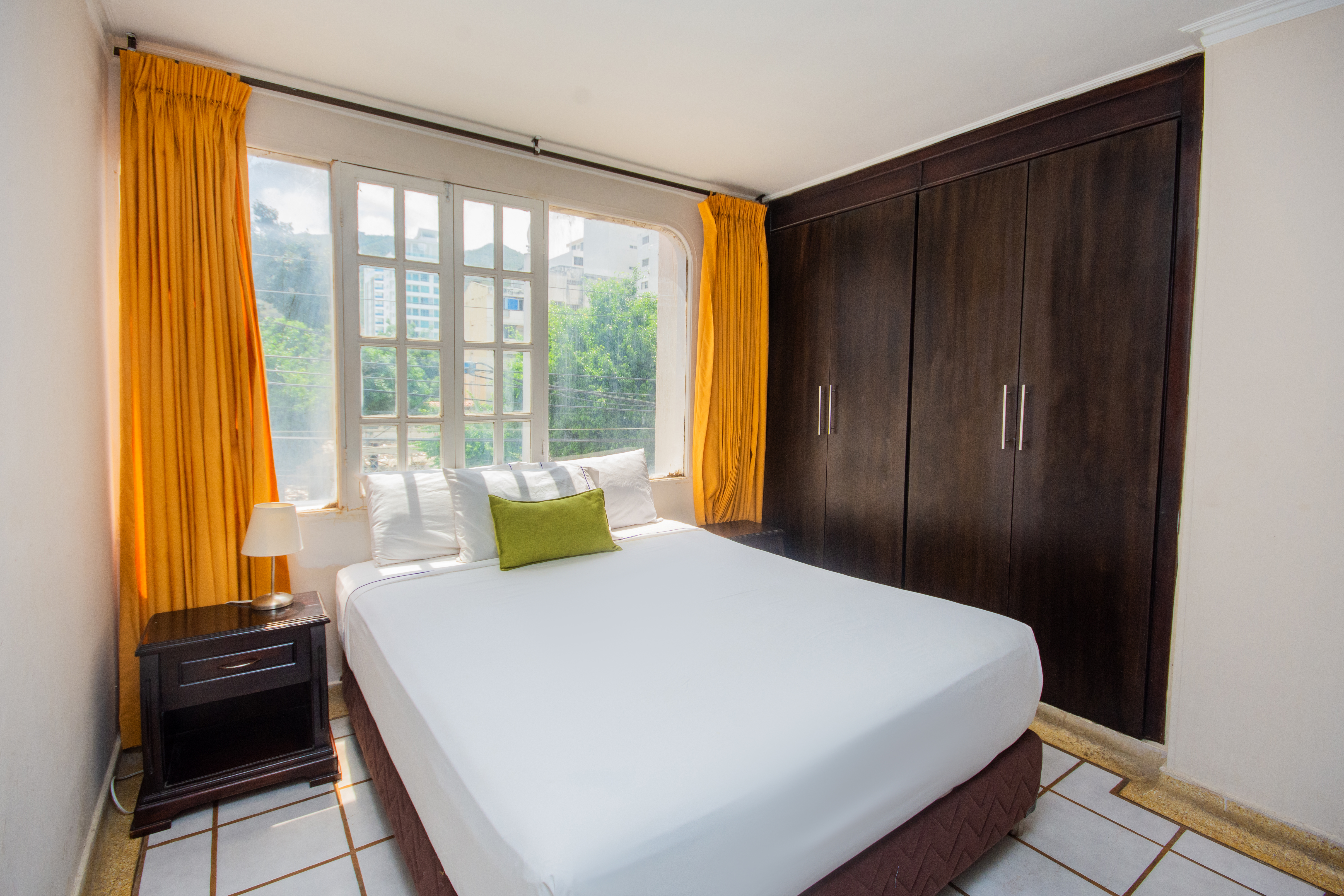 Apartment Capacity 8