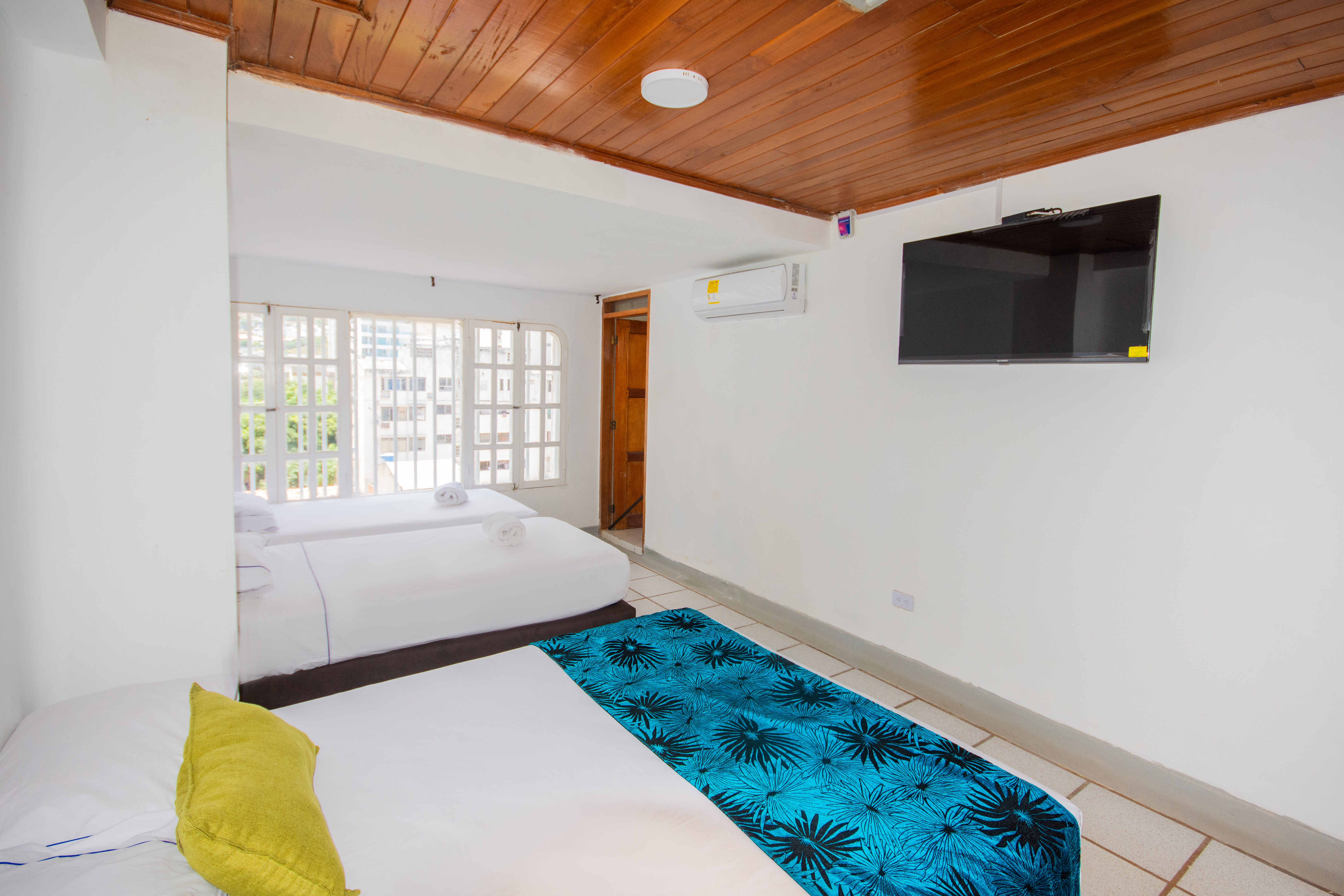 Quadruple Superior Capacity 4