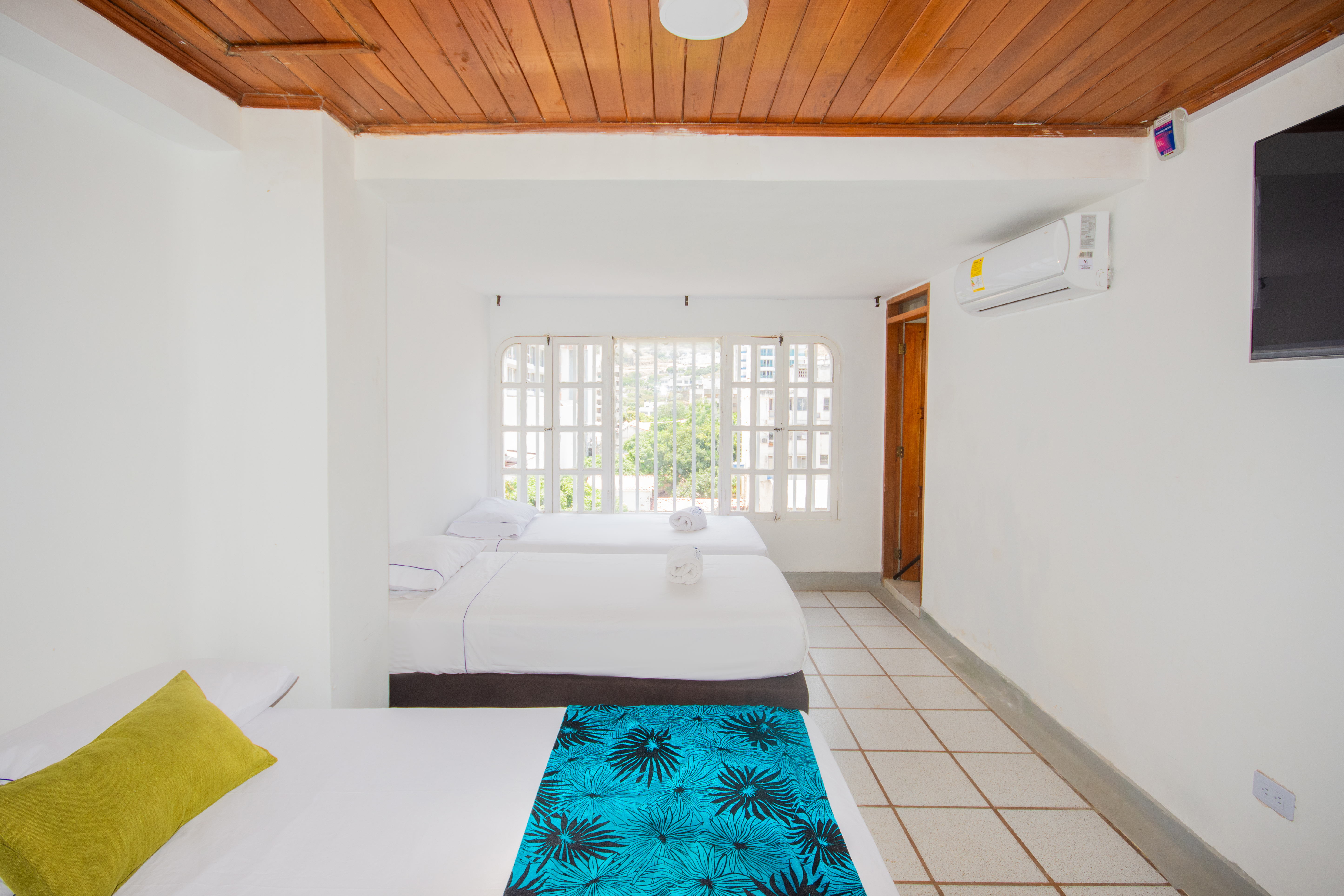 Quadruple Superior Capacity 4