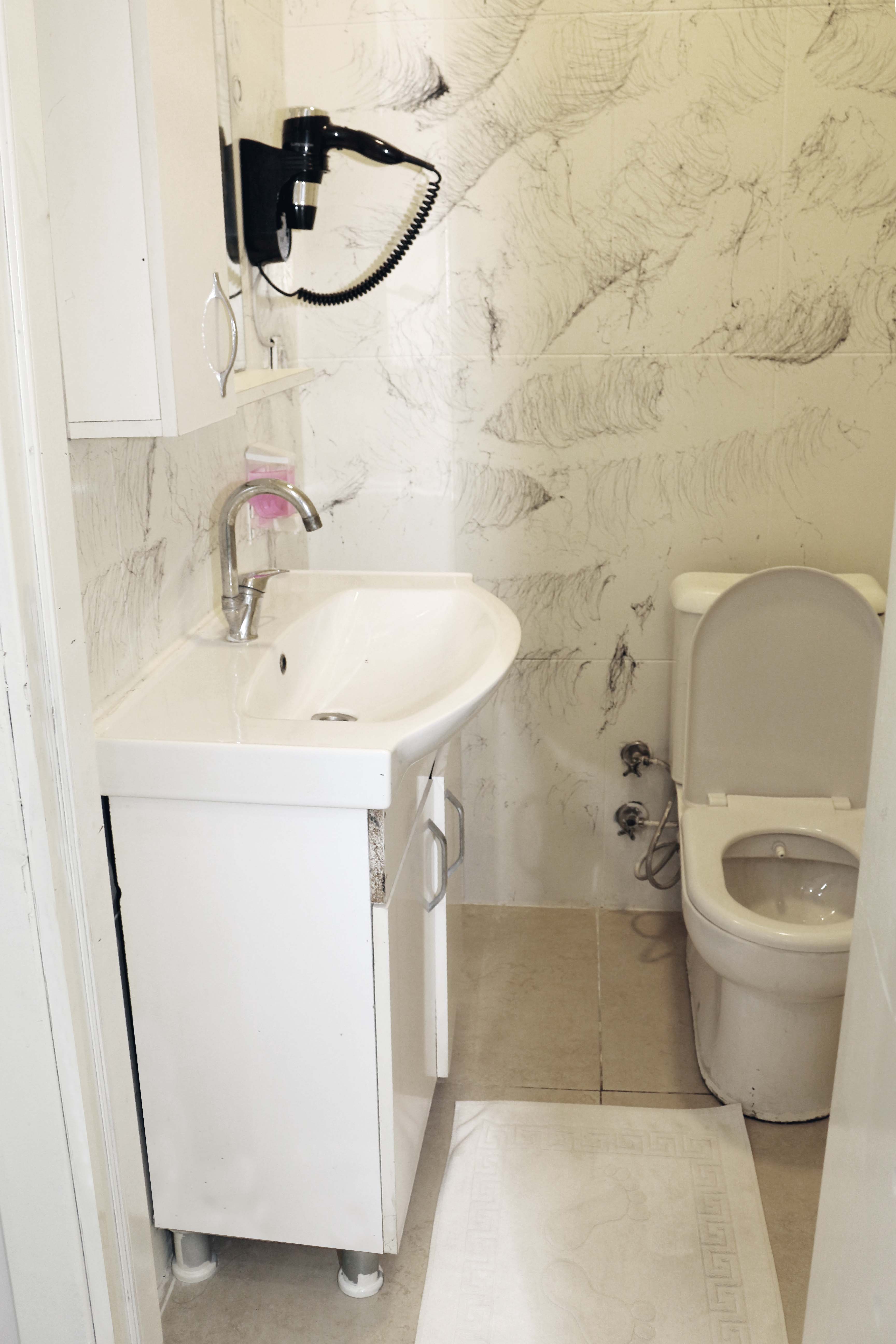 Double King Bed One Bedroom 