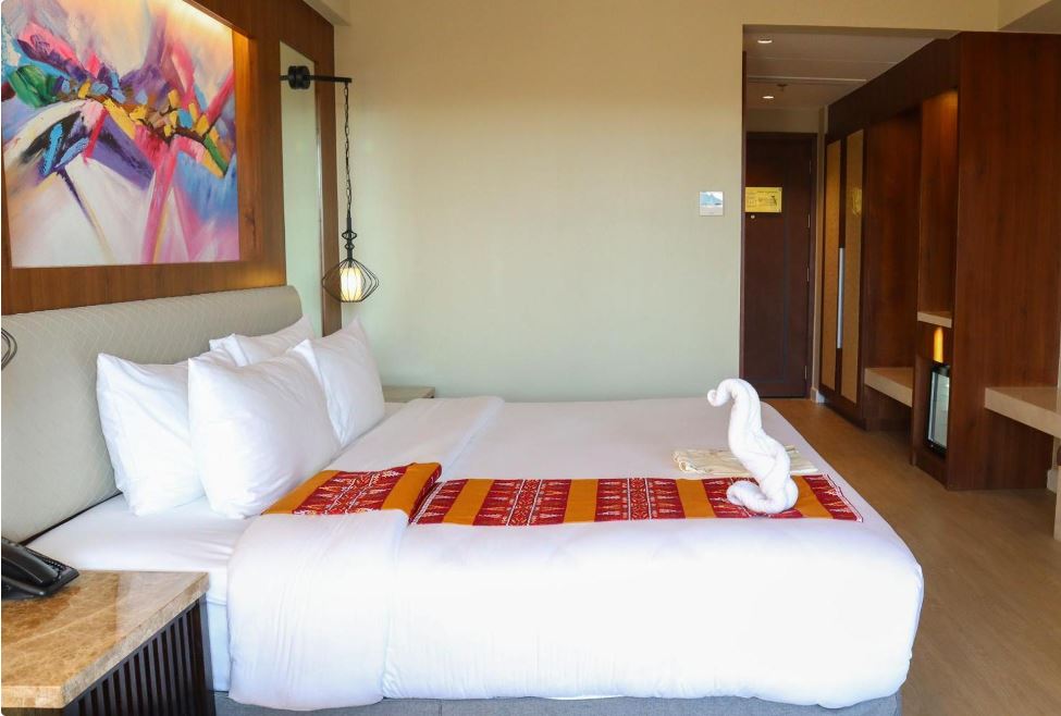 Double Premier King Bed