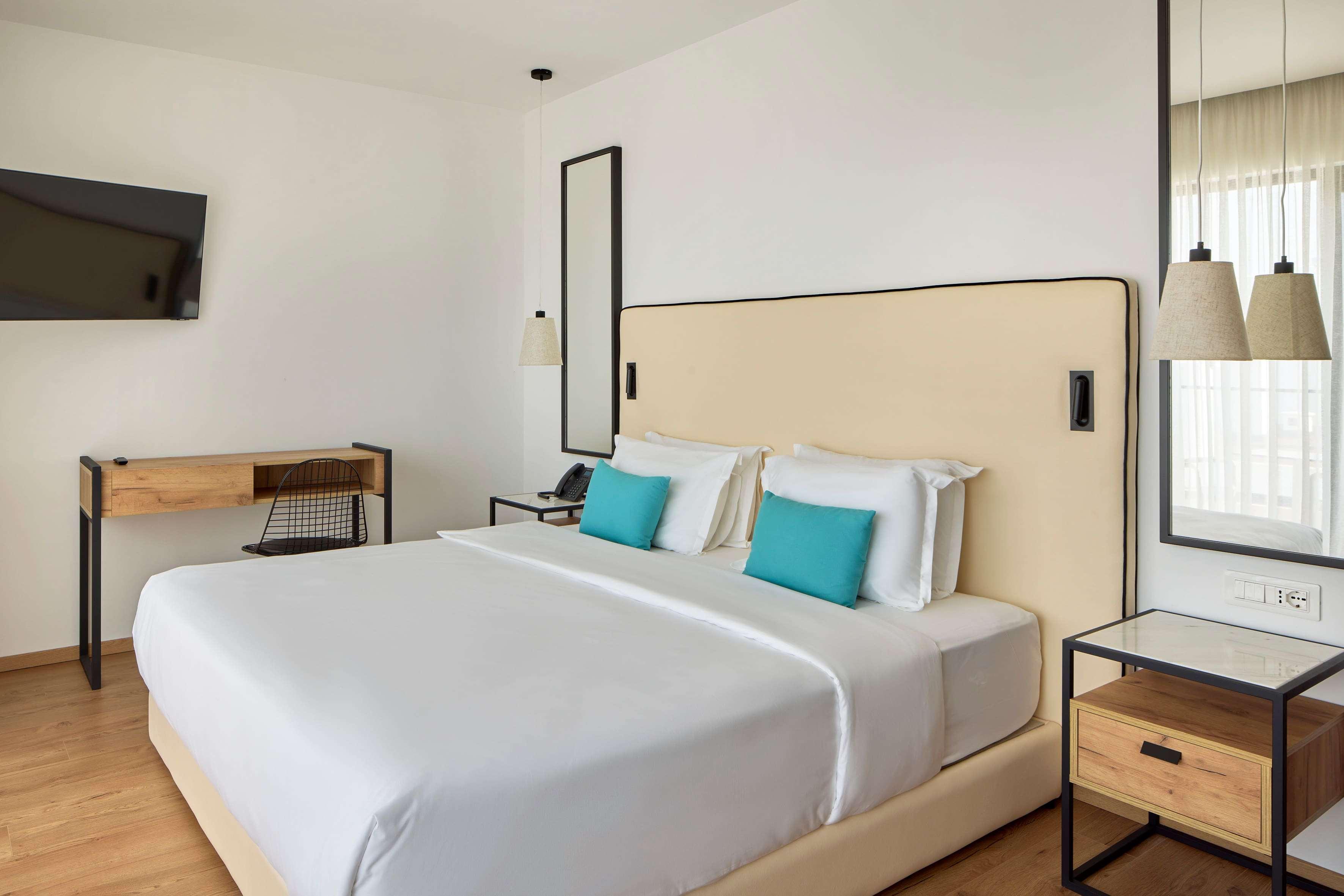 Room Partial Sea View