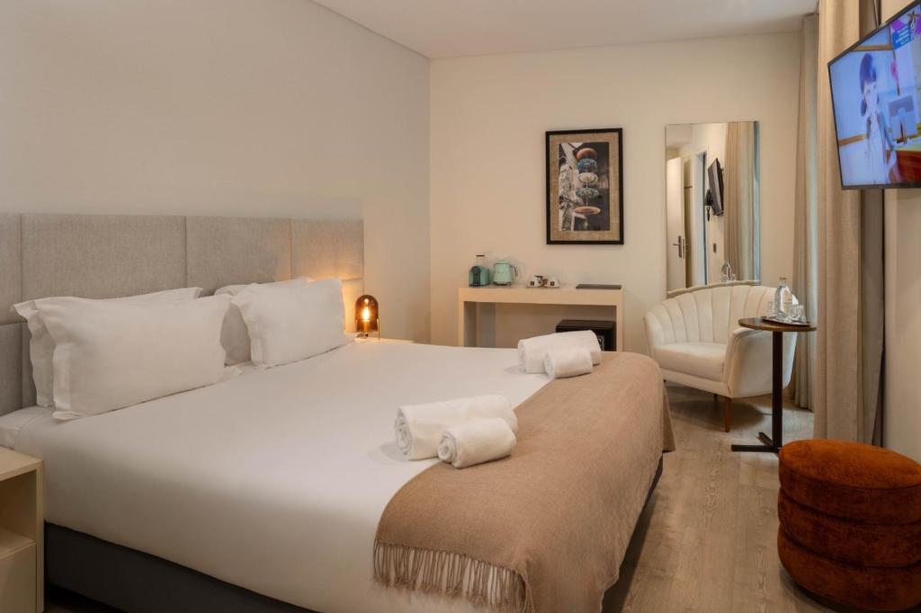 Double King Size Bed