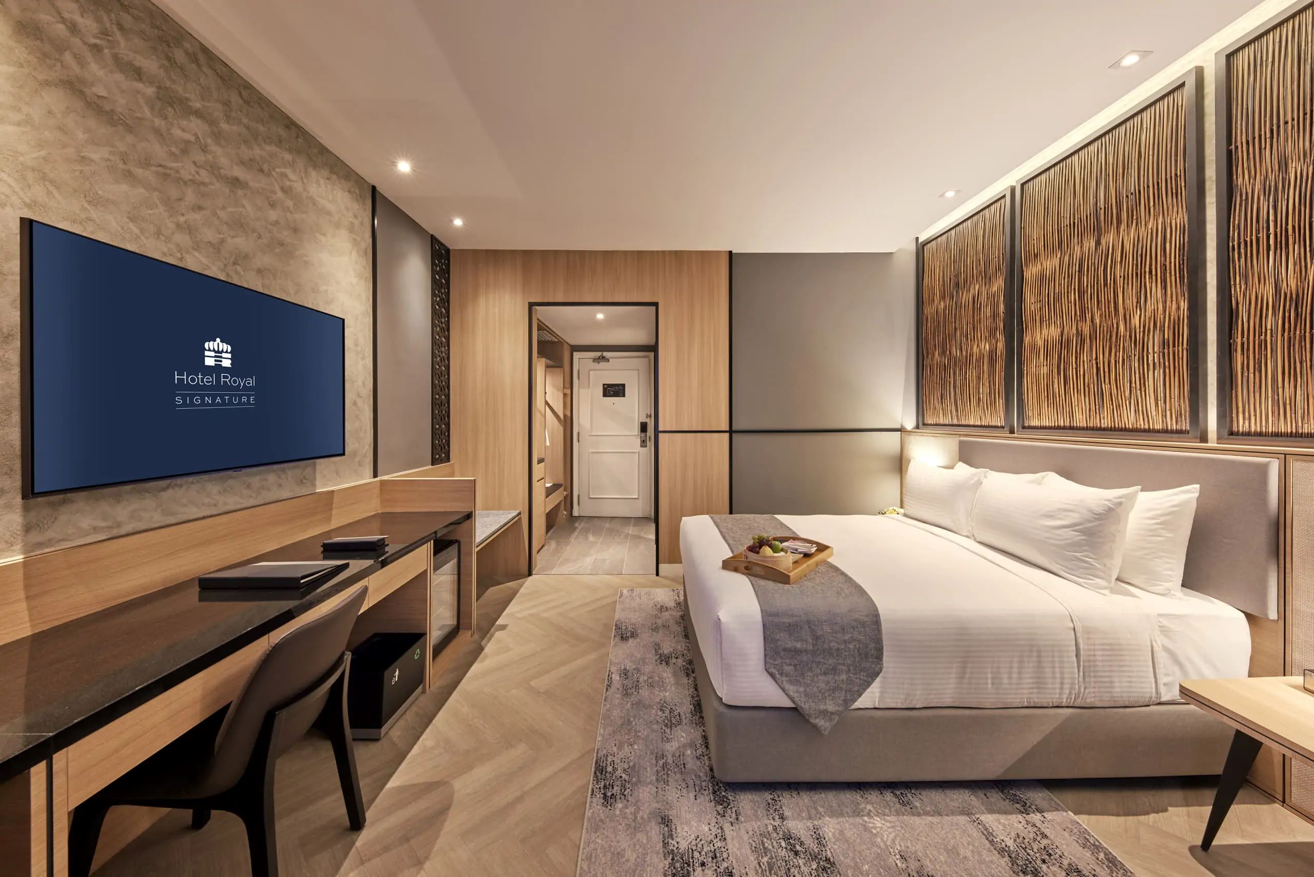 Double Deluxe King Bed