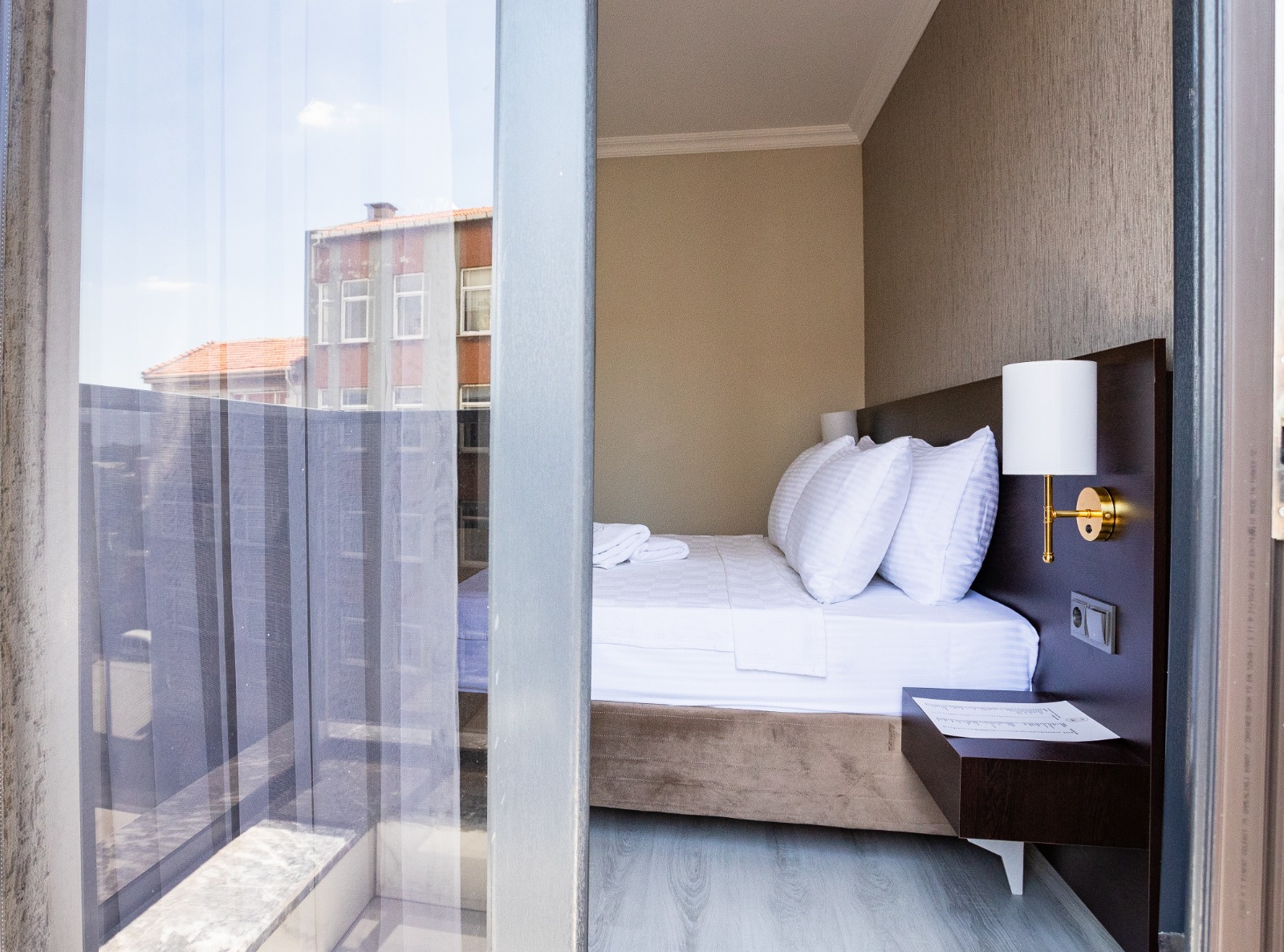 Double Accessible King Size Bed