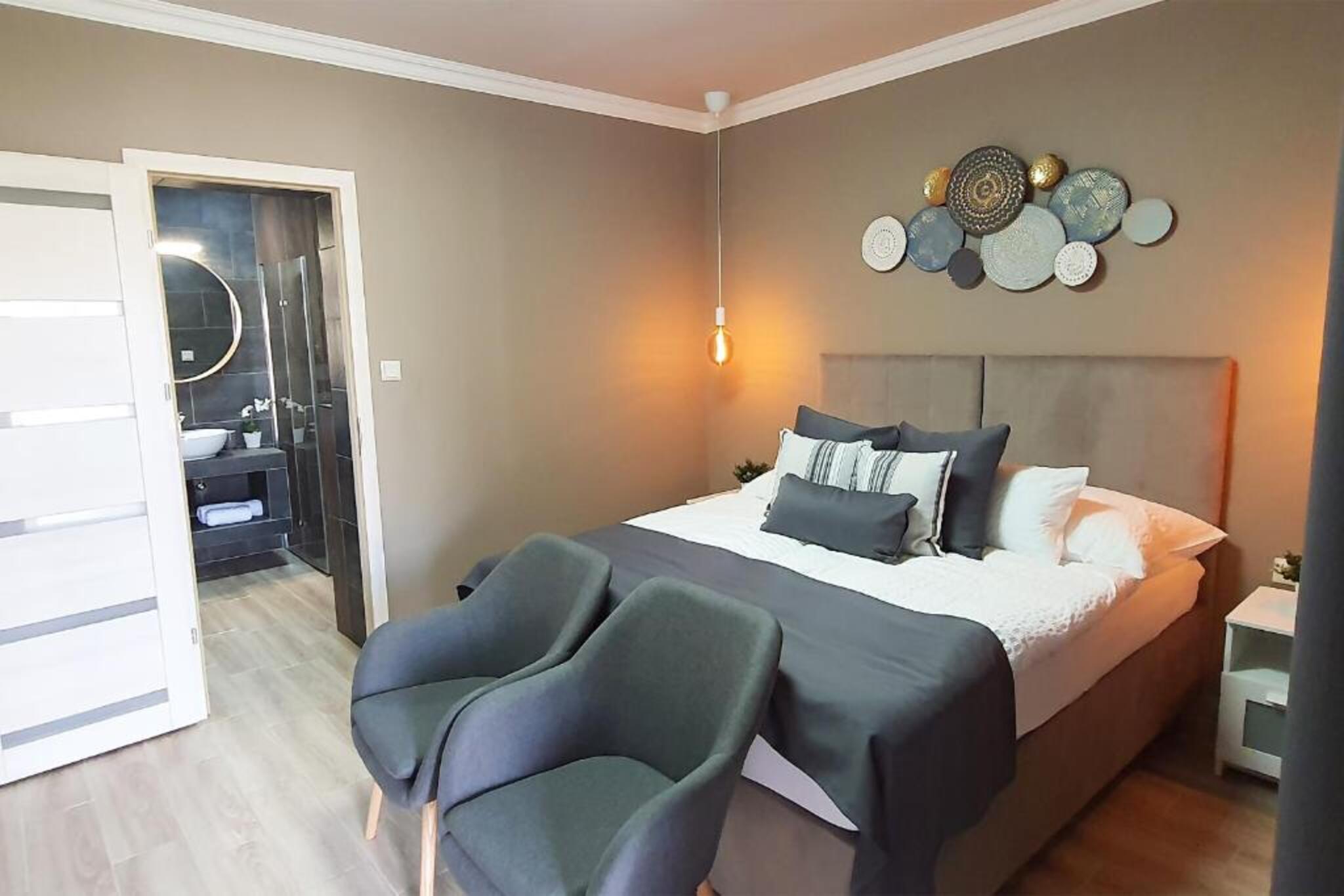 Double or Twin Deluxe