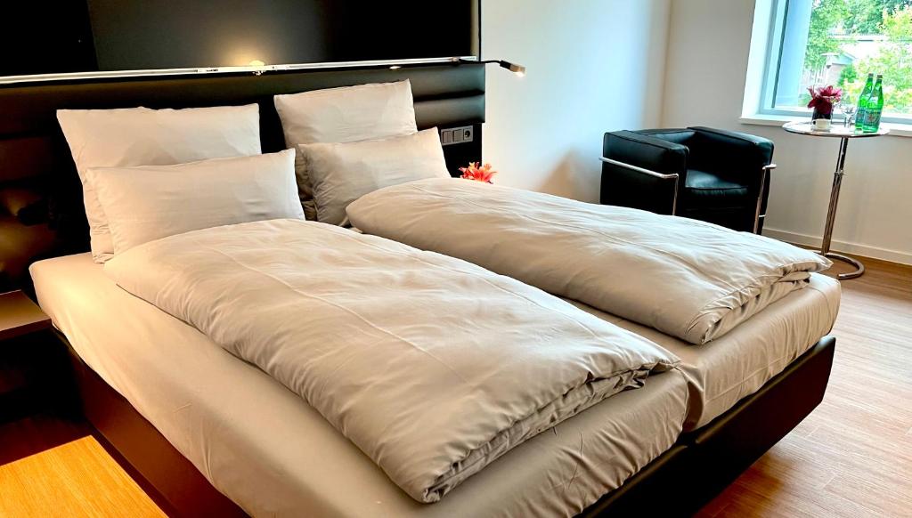 Double or Twin Standard