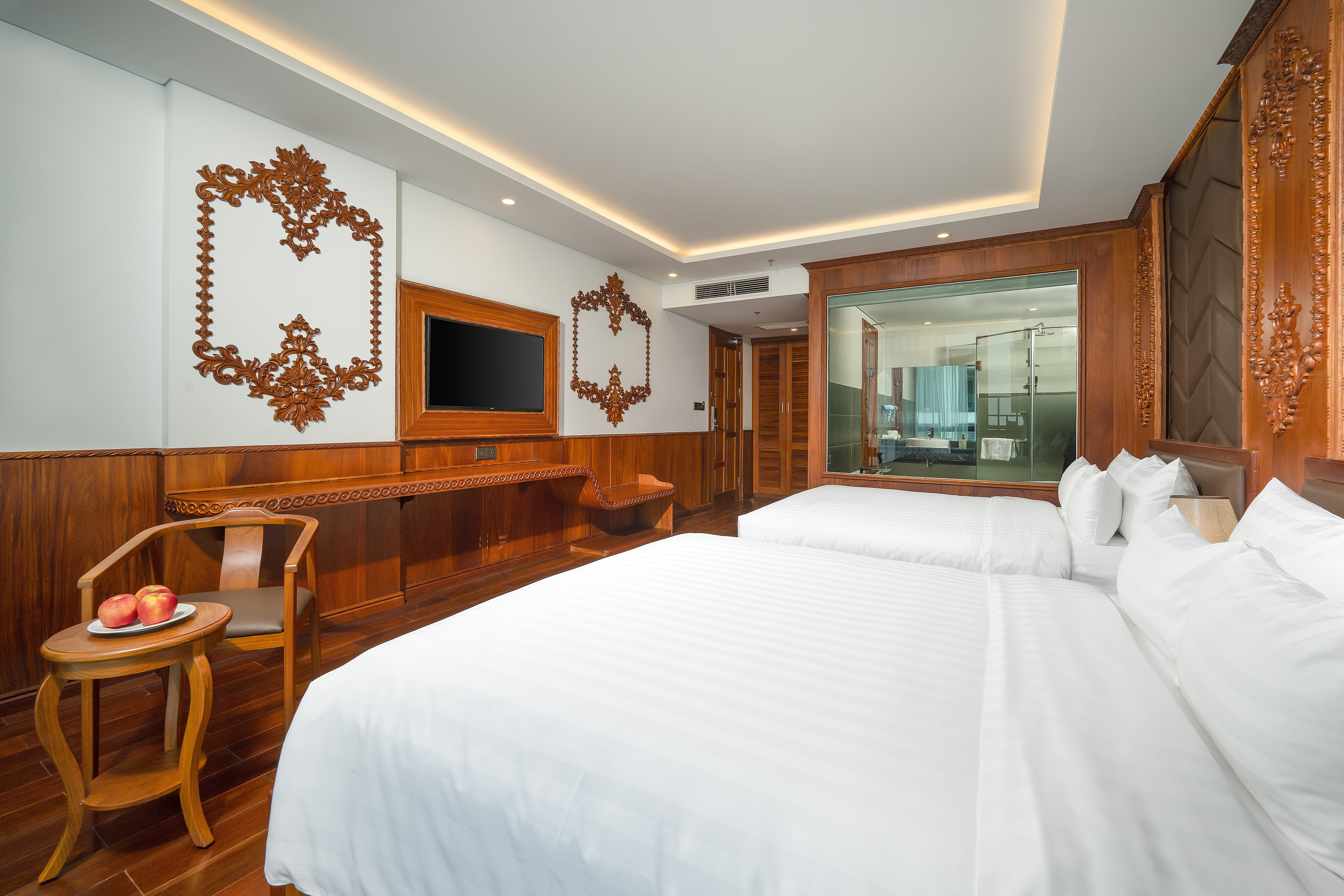 Family Room Two Queen Beds