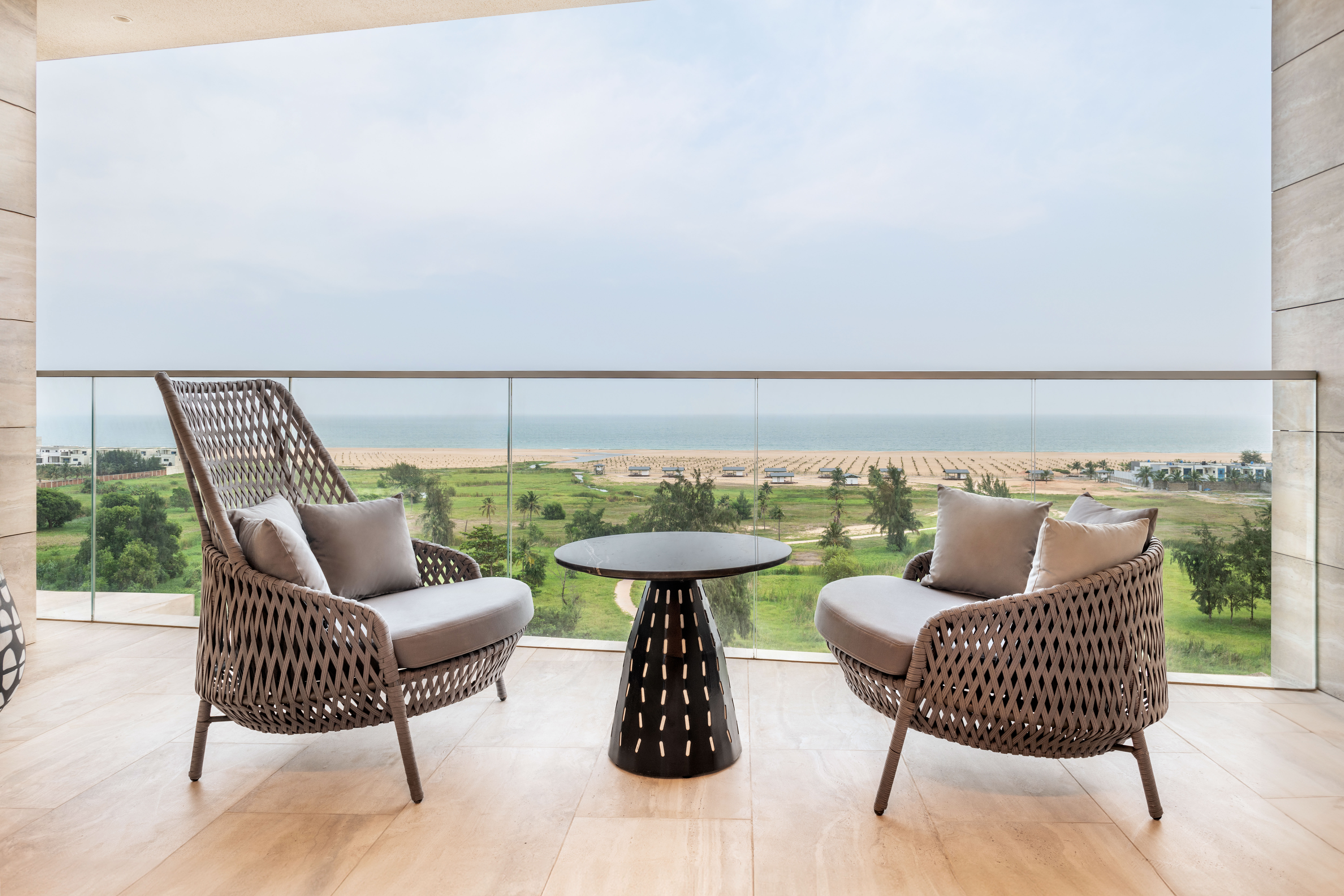 Junior Suite Club King Bed