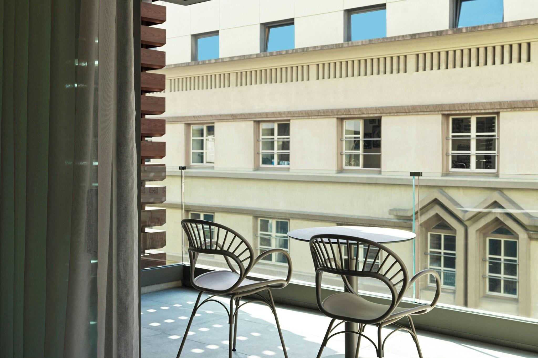 Double Superior with Views