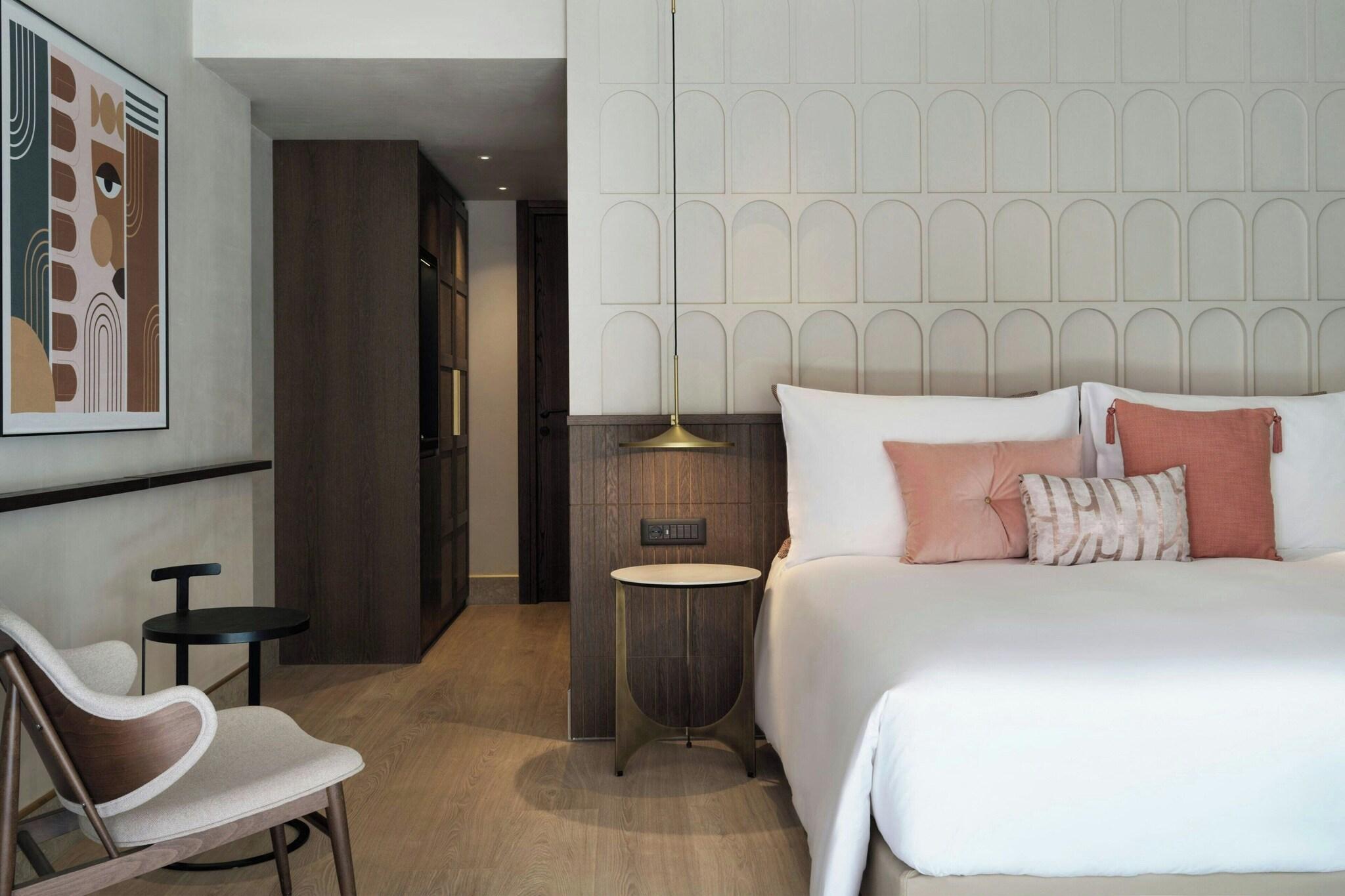 Double Superior with Views