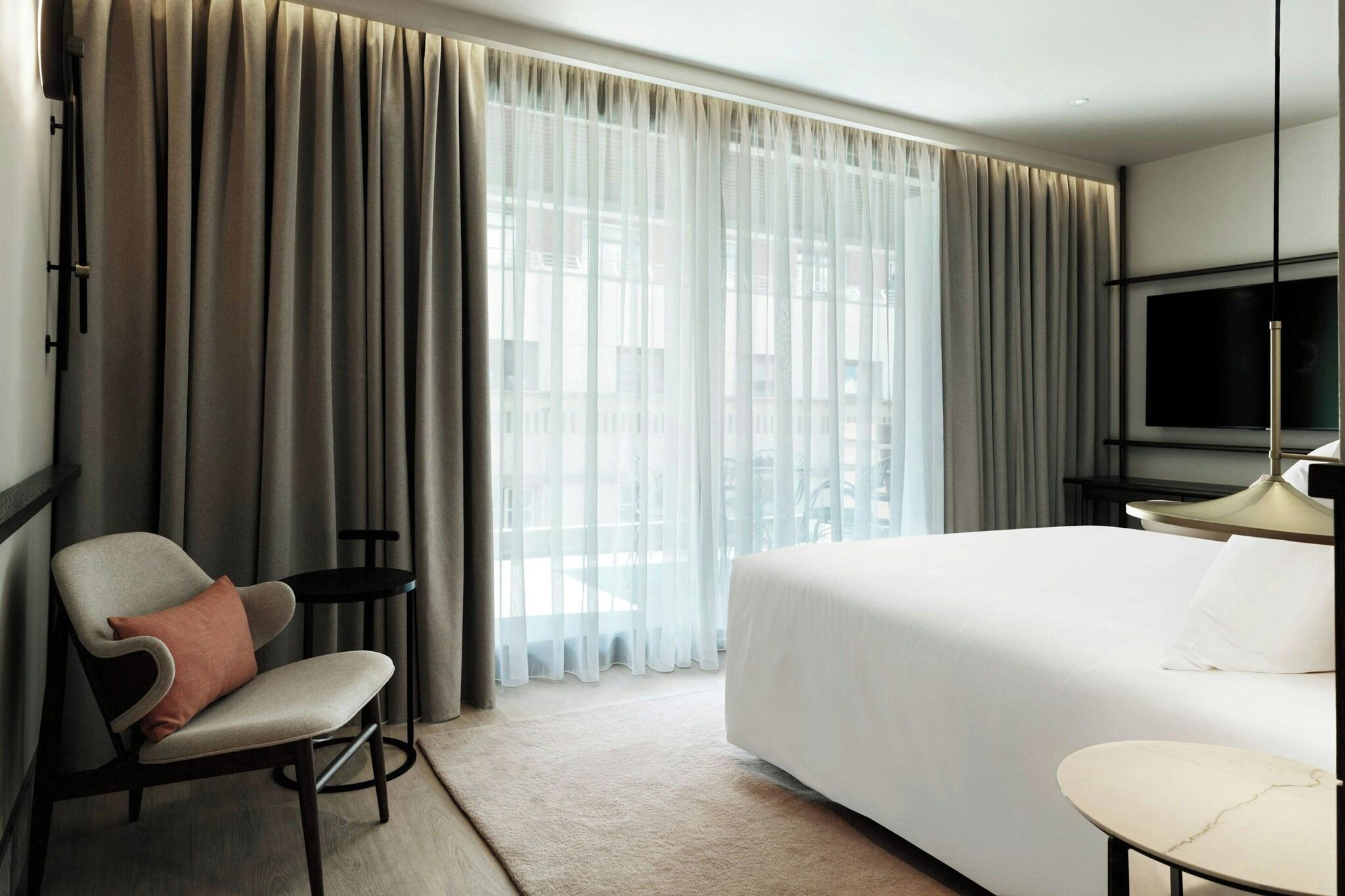 Double Superior with Views