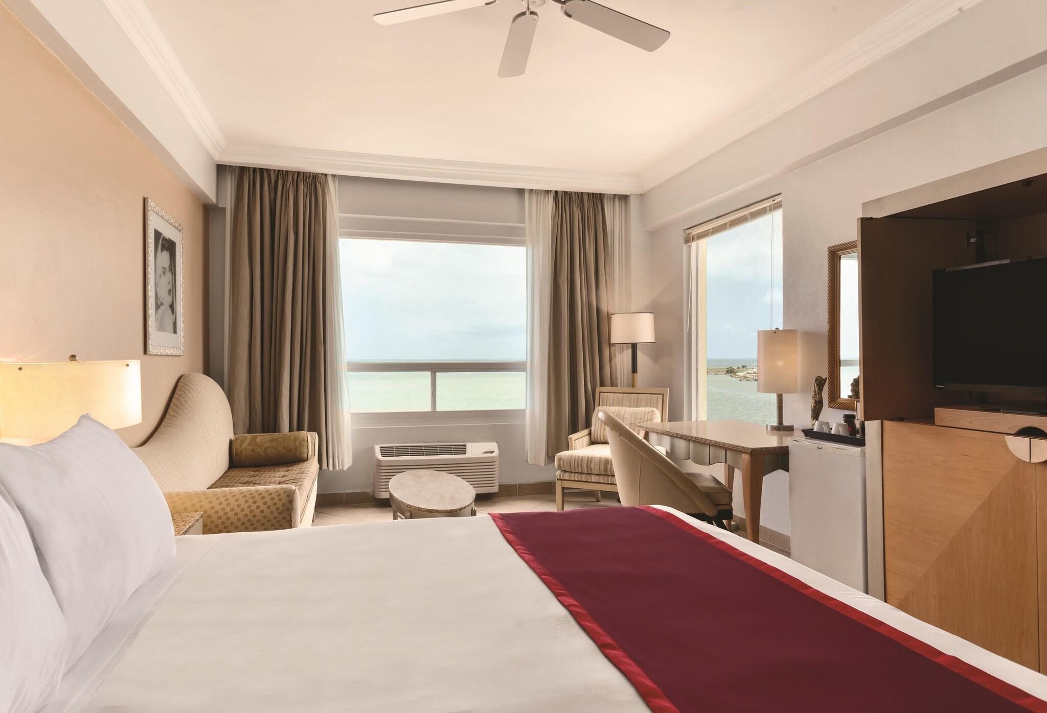 Double Ocean View King Bed